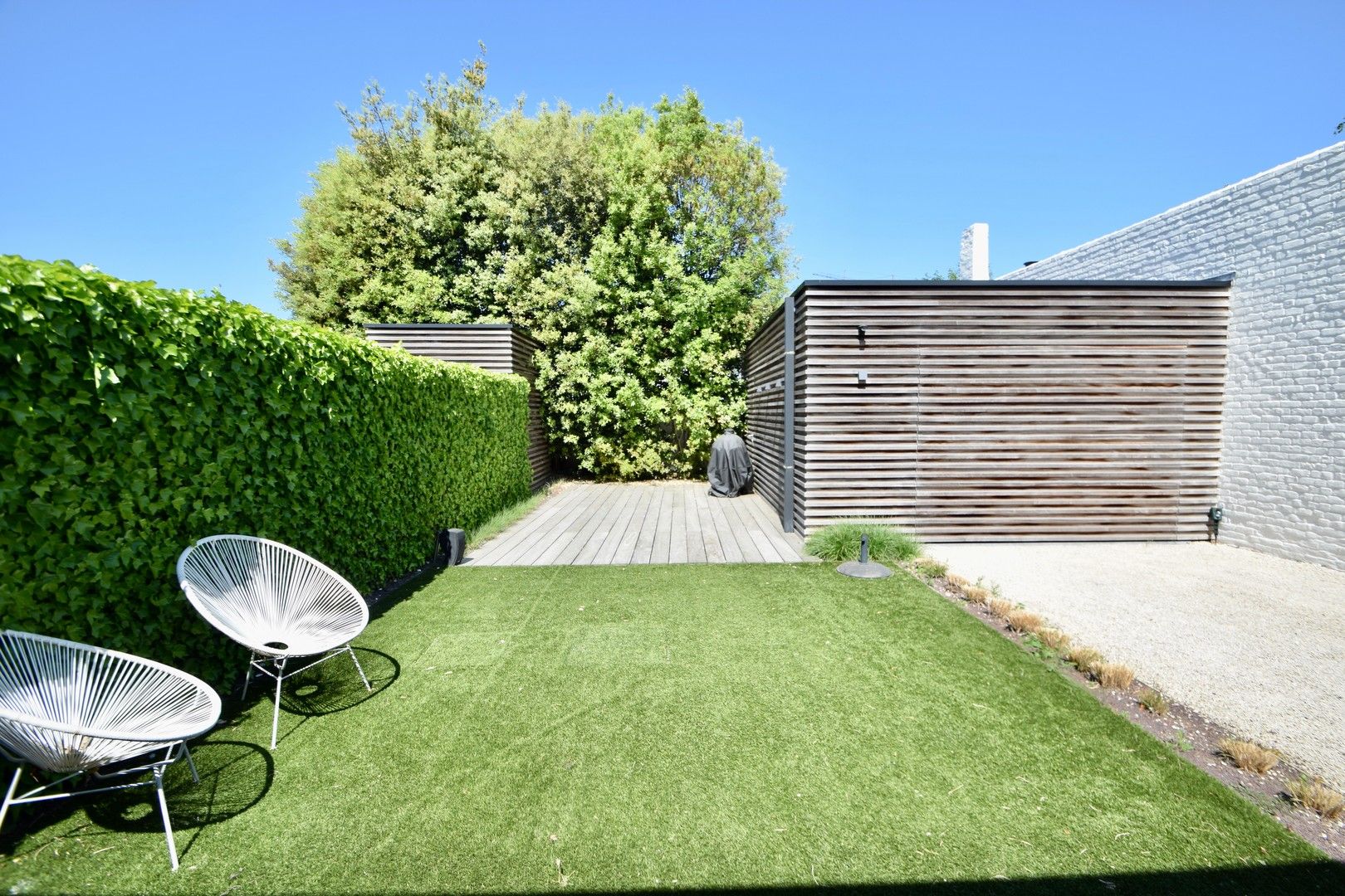 Hedendaagse, recente koppelwoonst centraal gelegen te oud-Knokke. foto 15