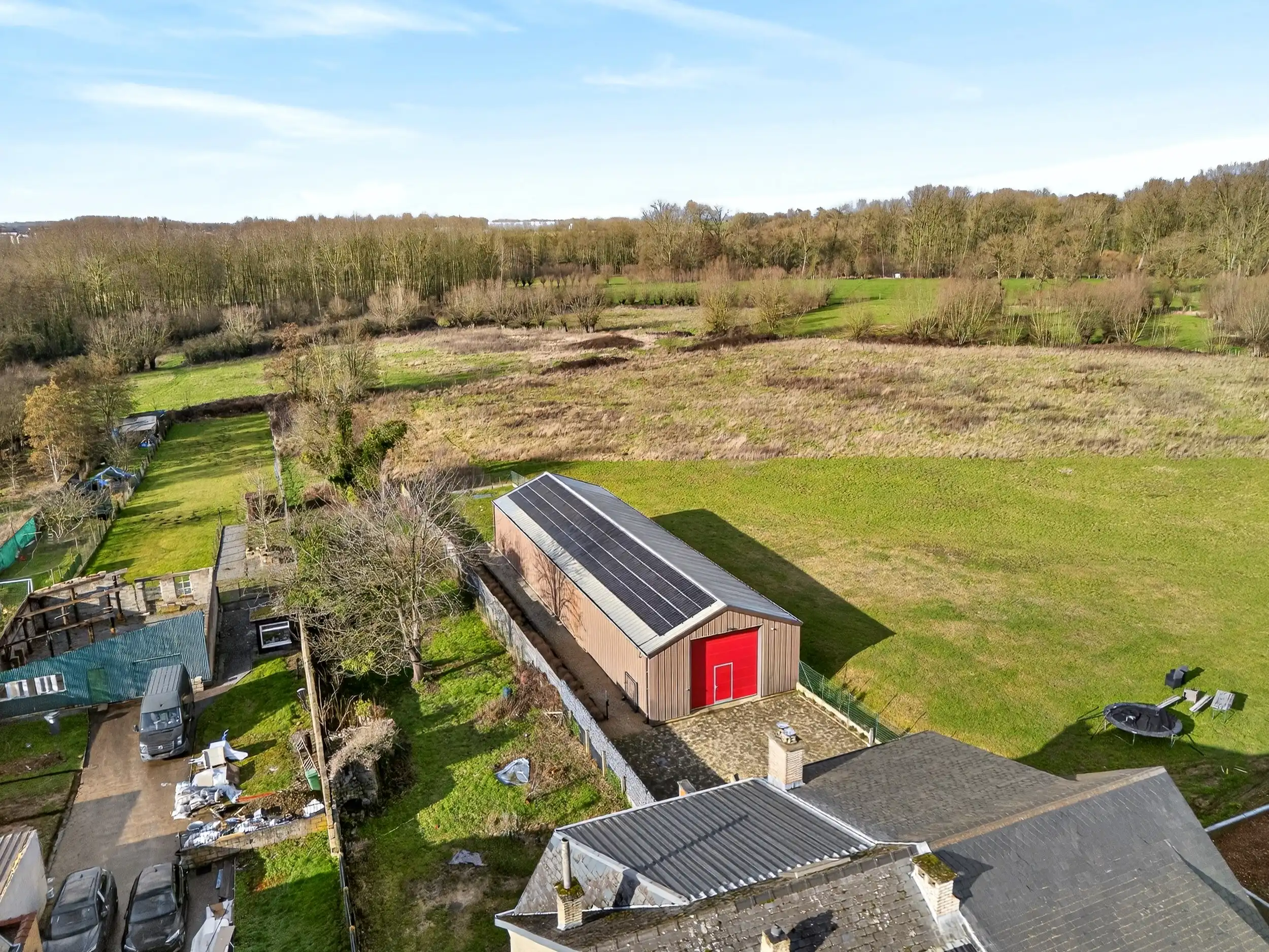 Handelshuis met loods op toplocatie foto 24