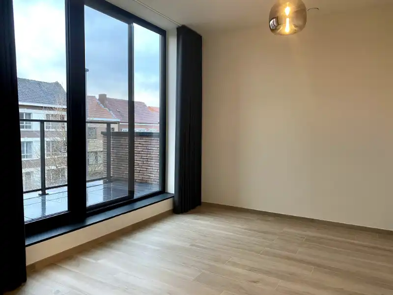 Instapklaar 2 slaapkamer appartement vlakbij centrum foto 7