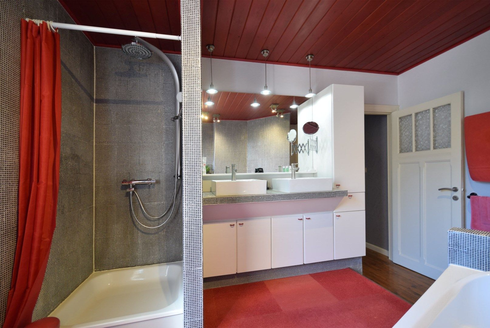 GEZELLIGE RIJWONING MET TUIN foto 10
