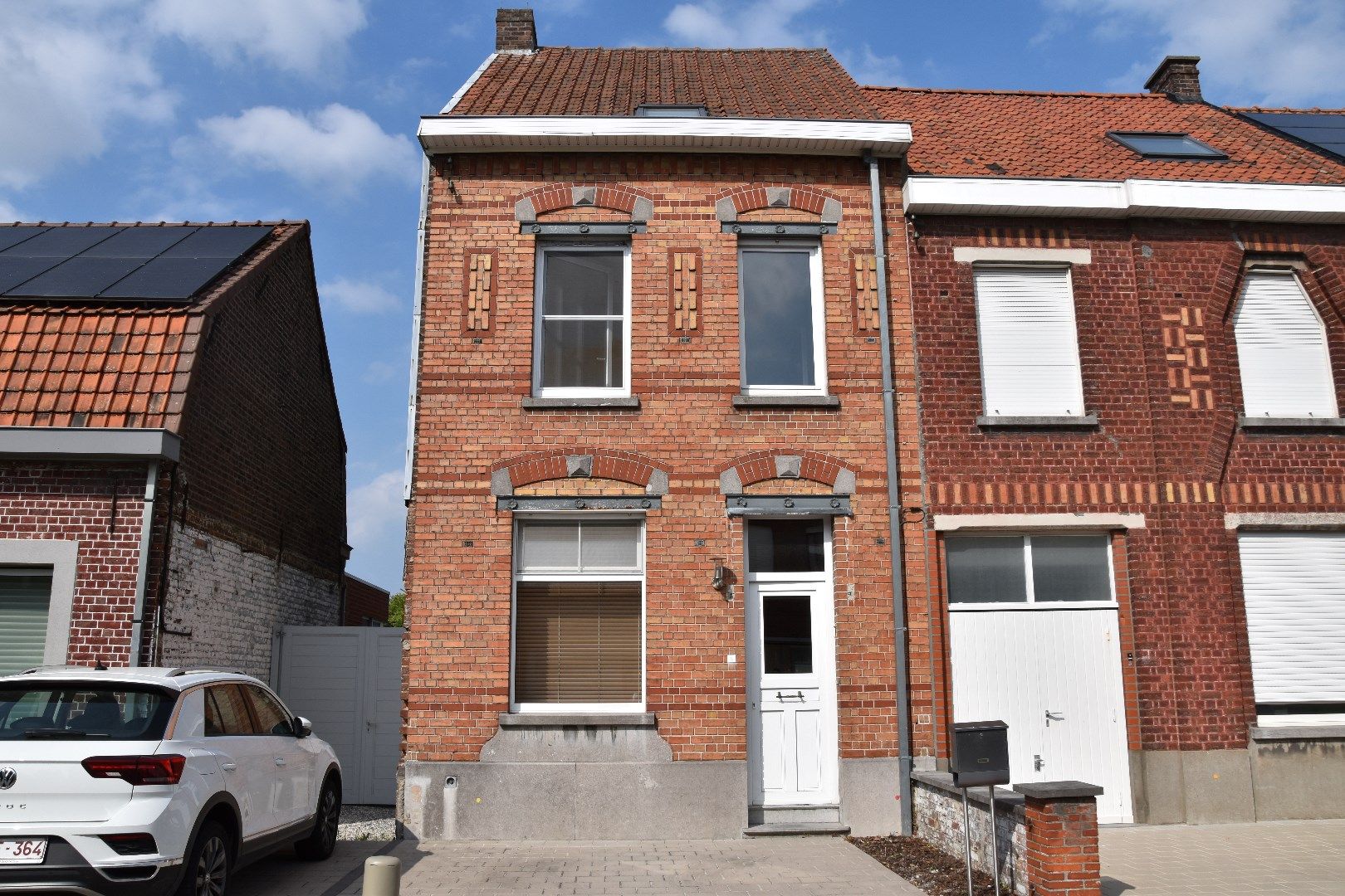 Charmante woning met 2 slaapkamers te Marke foto {{pictureIndex}}