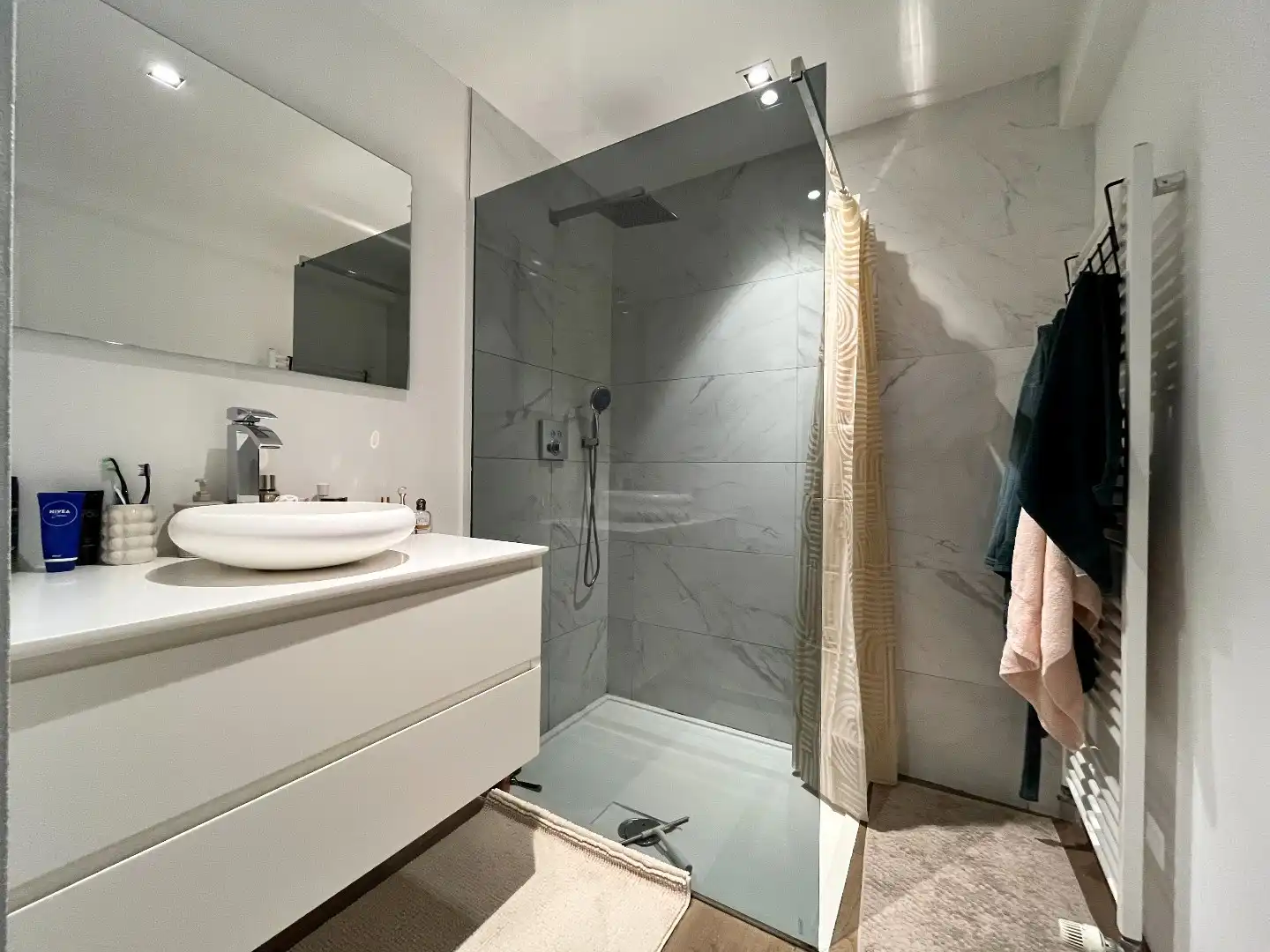 2-slpk appartement met terras te Turnhout foto 9