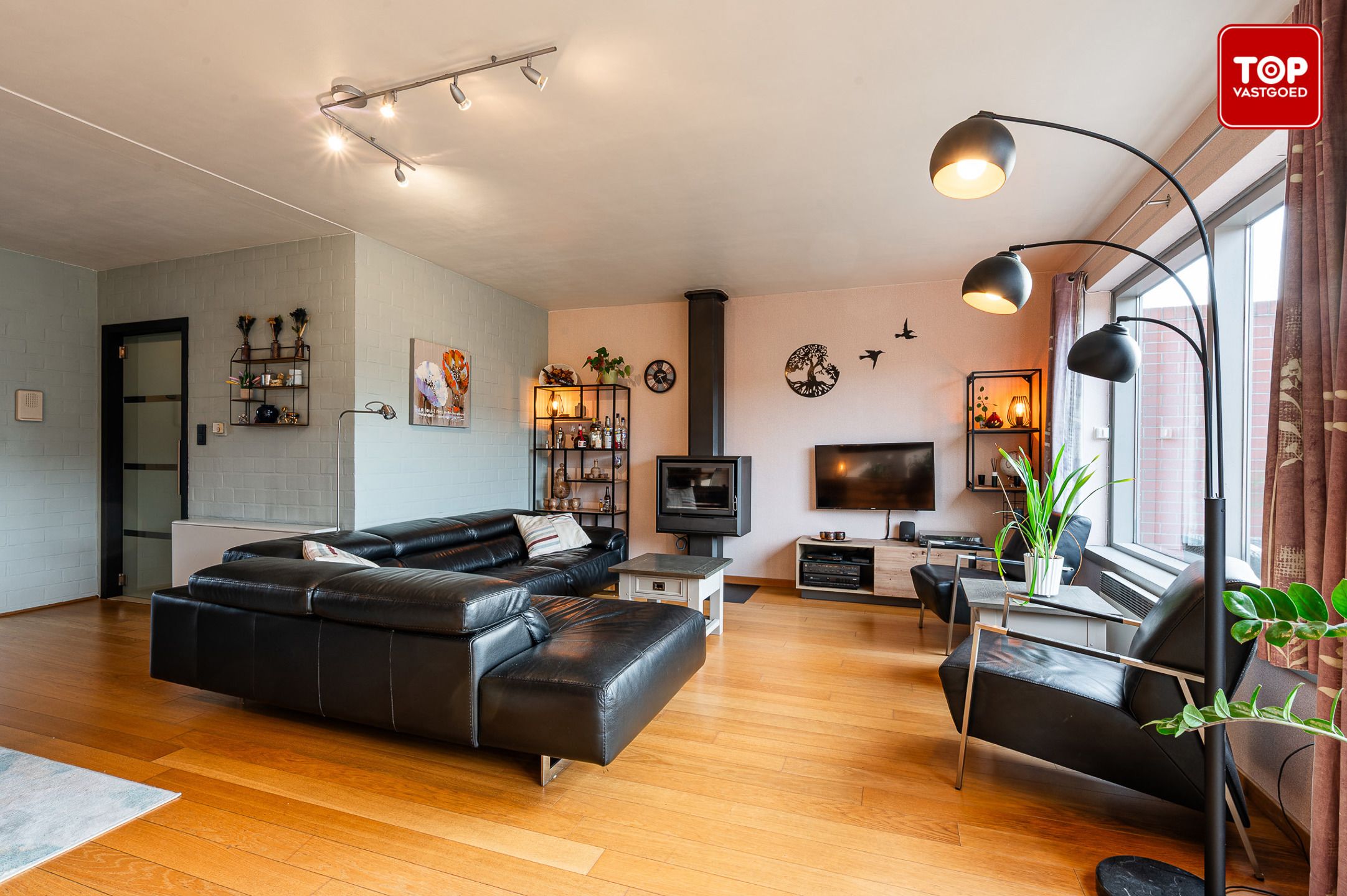 Bel-etagewoning met 3 slaapkamers, jacuzzi en sauna foto 5