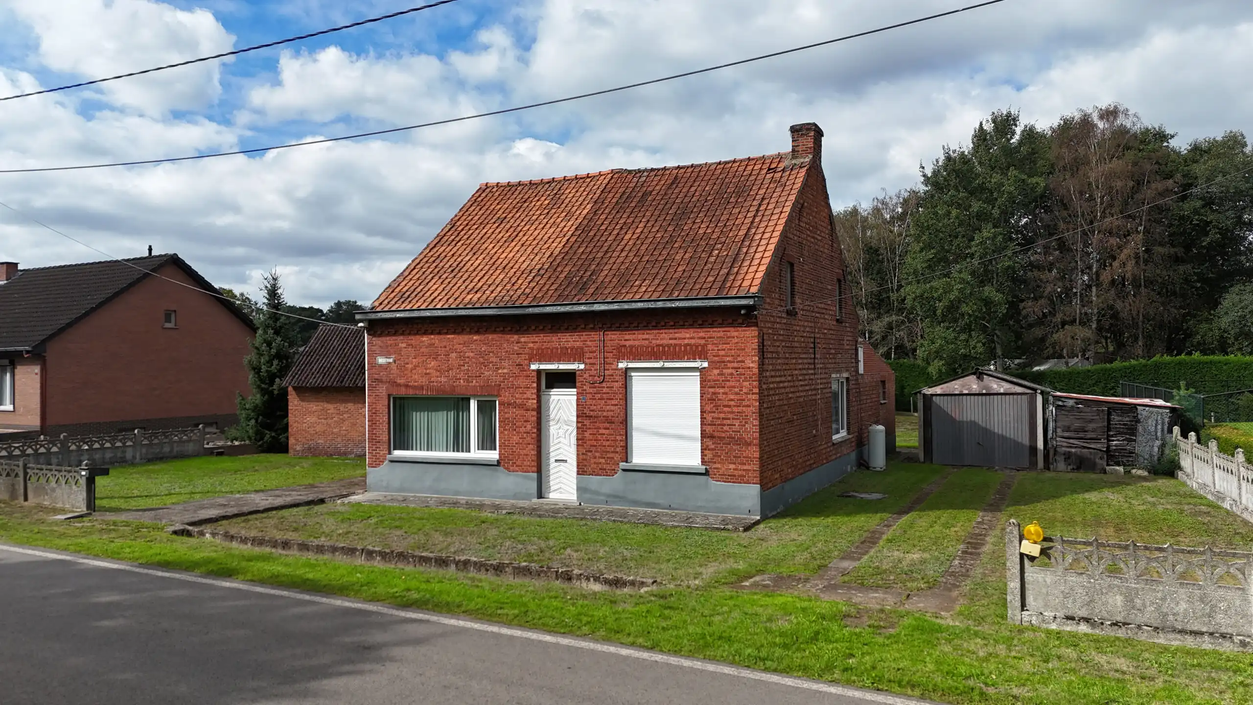 Hoofdfoto van de publicatie: Interessant project voor 2 open bebouwingen te Koersel!