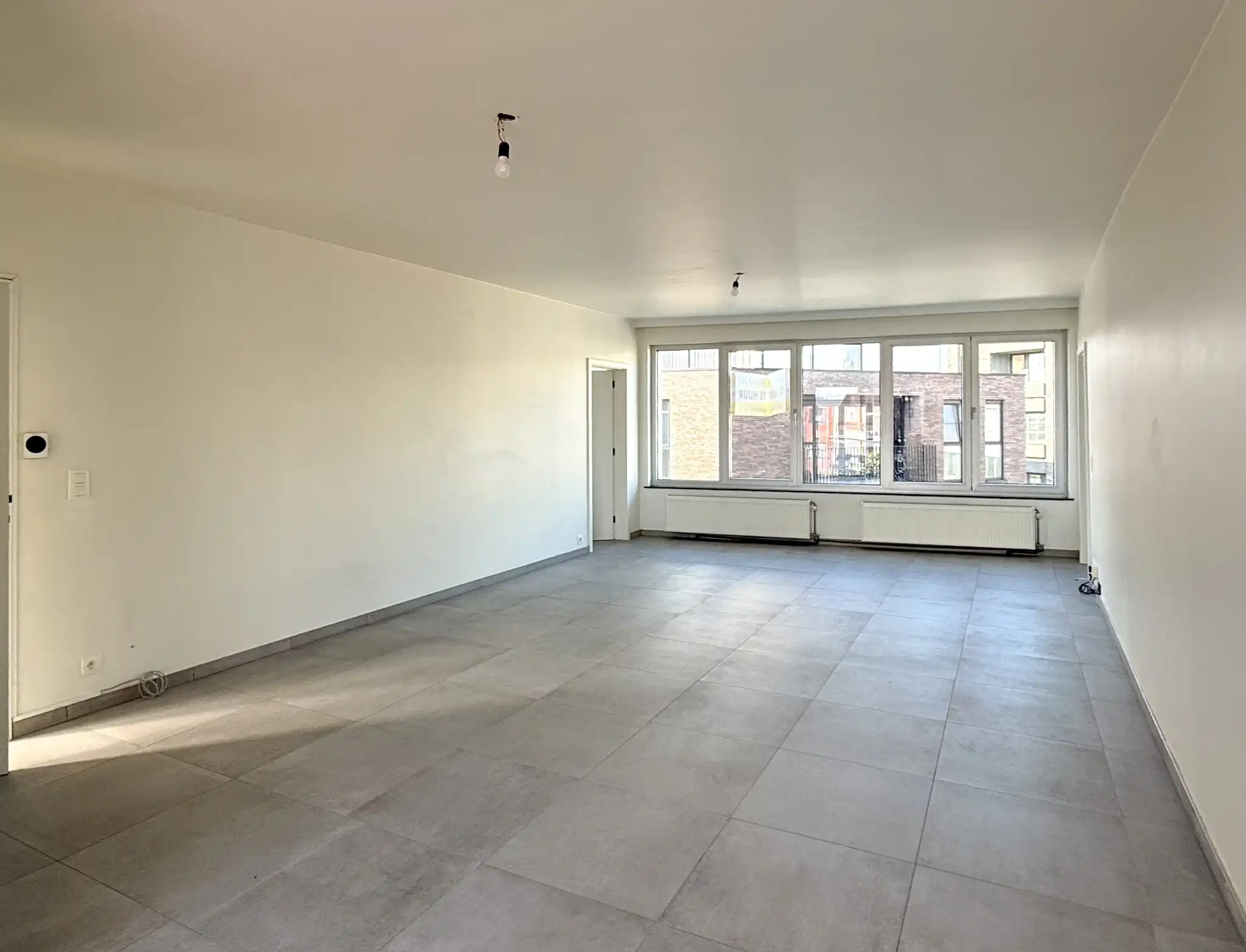 Appartement met 1 slaapkamer en autostaanplaats in het centrum van Beveren foto 2