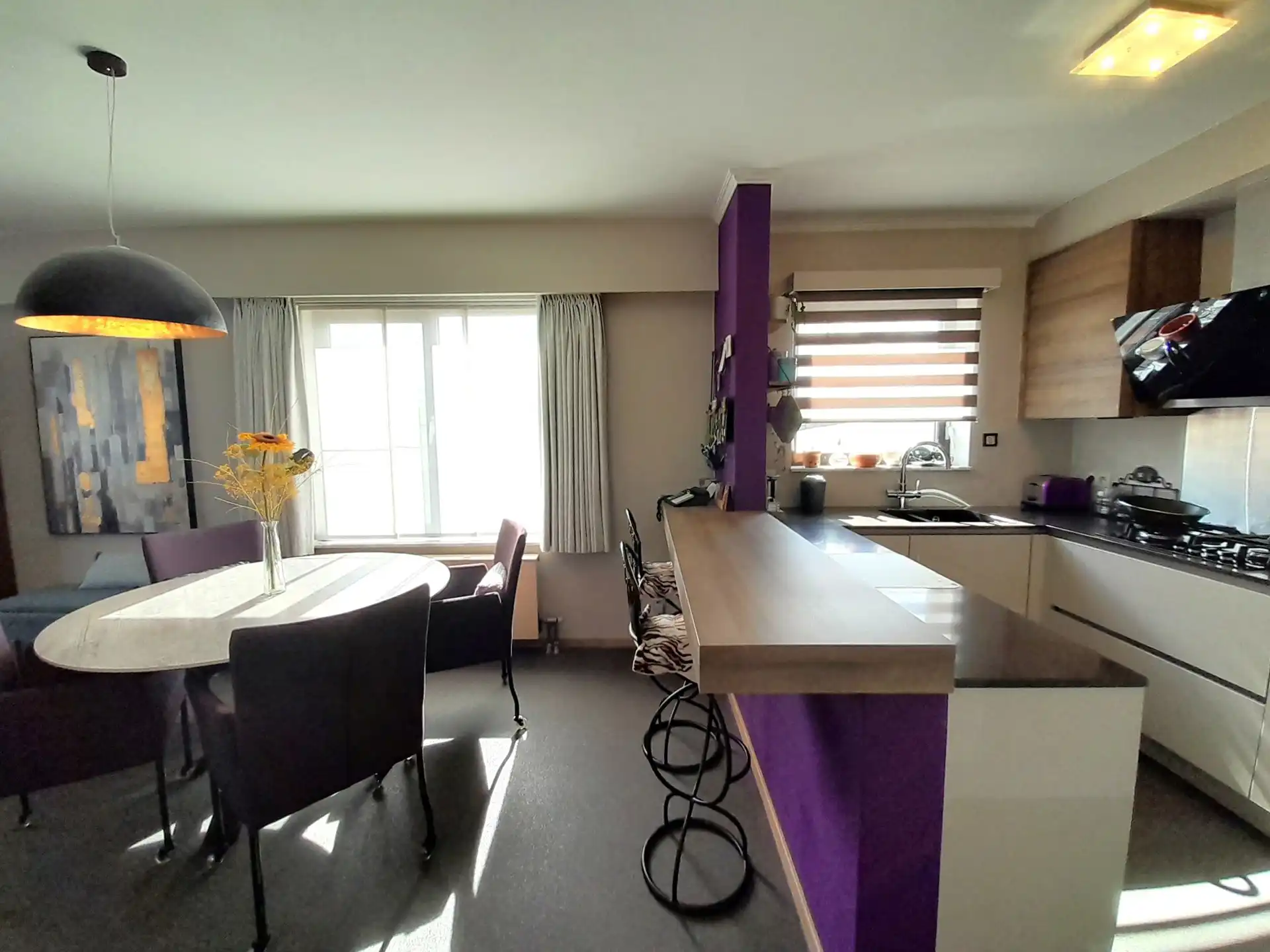 Gerenoveerd en lichtrijk appartement op goede ligging foto 11