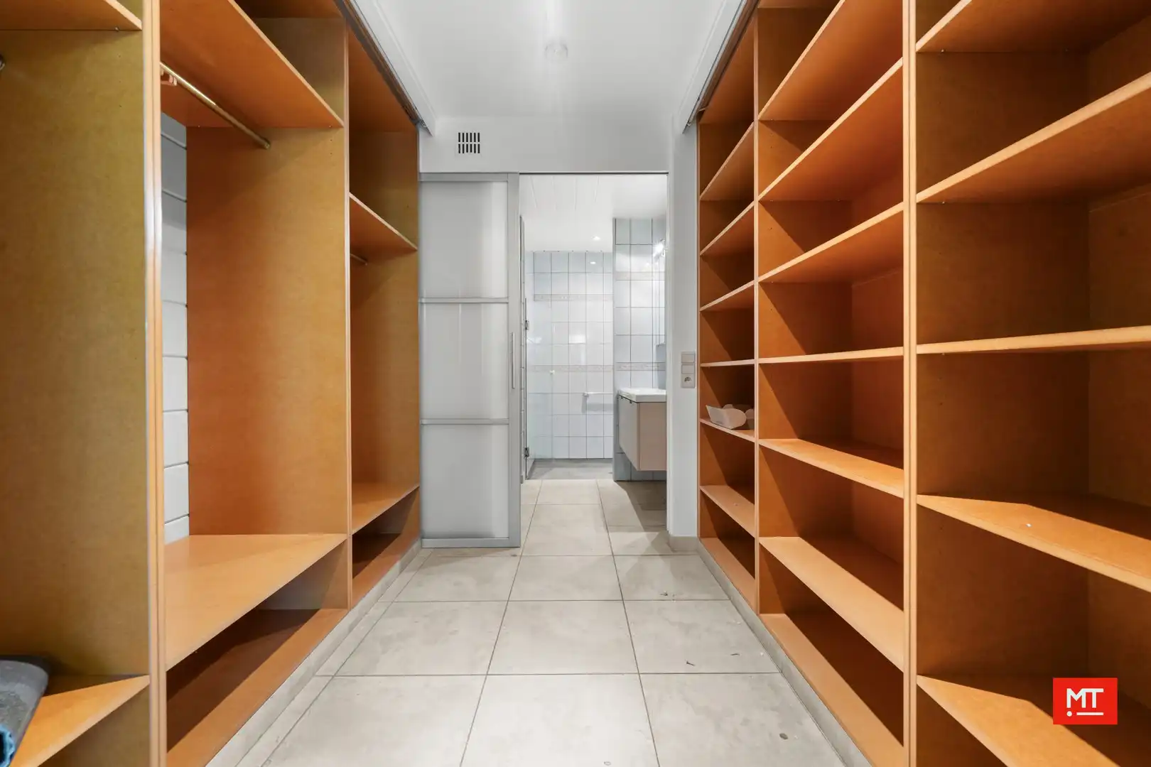 Magazijn (130 m²) en bureelruimte te koop in Dadizele foto 15