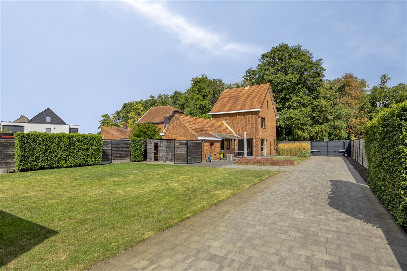 TE KOOP: Prachtig gerenoveerde woning met tuin in Koersel! foto 22