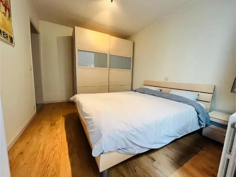 Instapklaar gemeubeld 2-slaapkamer appartement op topligging in Wenduine – vlak bij zee! foto 4
