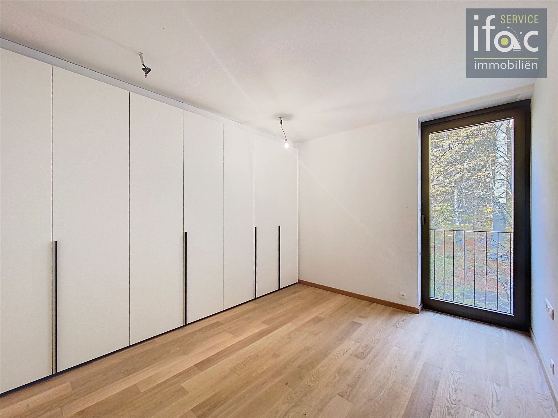 Luxe appartement met ruim terras en 2 autostaanplaatsen op de prestigieuze Panquin site naast het Park van Tervuren foto 11