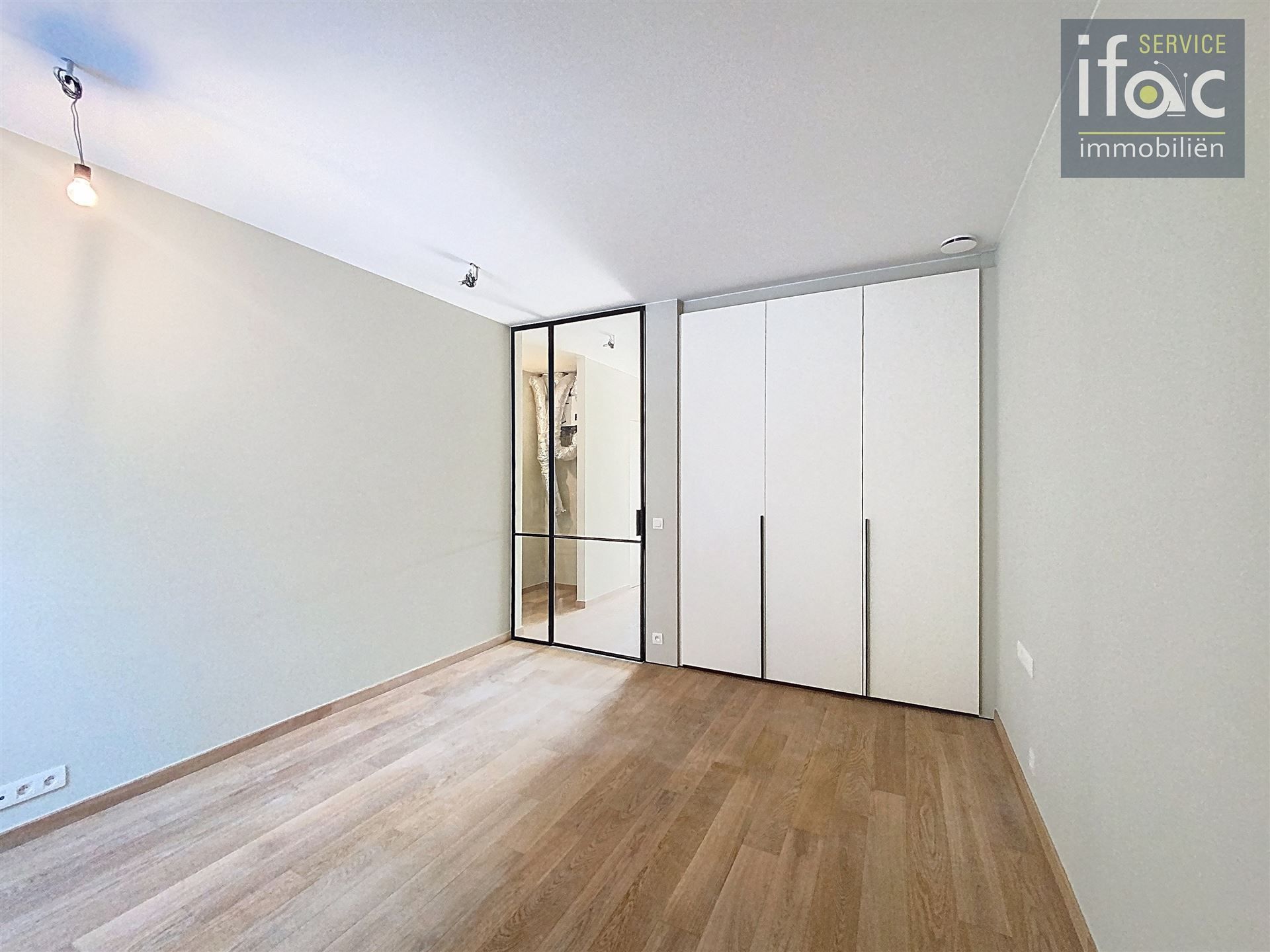 Luxe appartement met ruim terras en 2 autostaanplaatsen op de prestigieuze Panquin site naast het Park van Tervuren foto 11