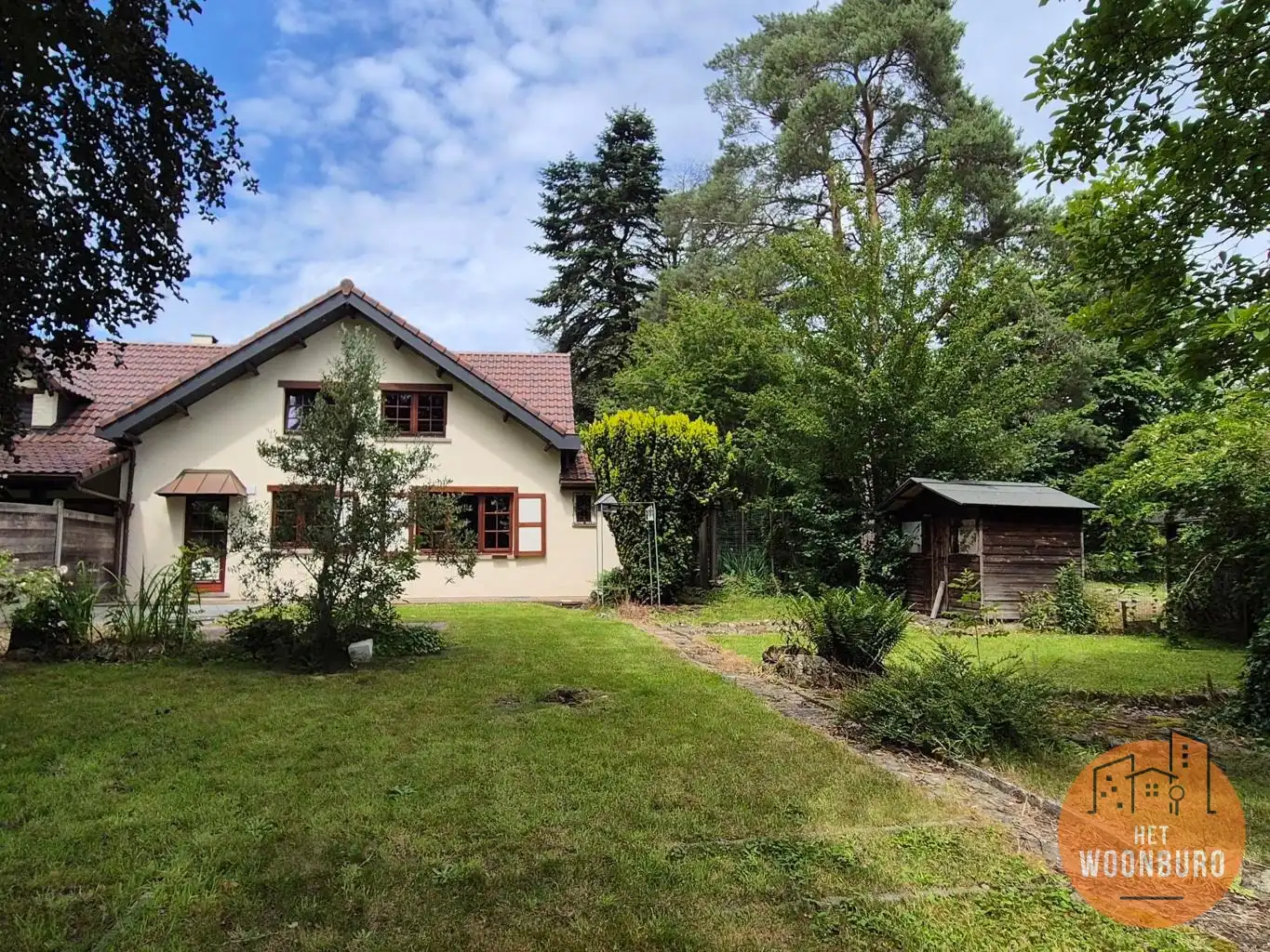 Instapklare woning met grote tuin en garage, rustig gelegen foto 15