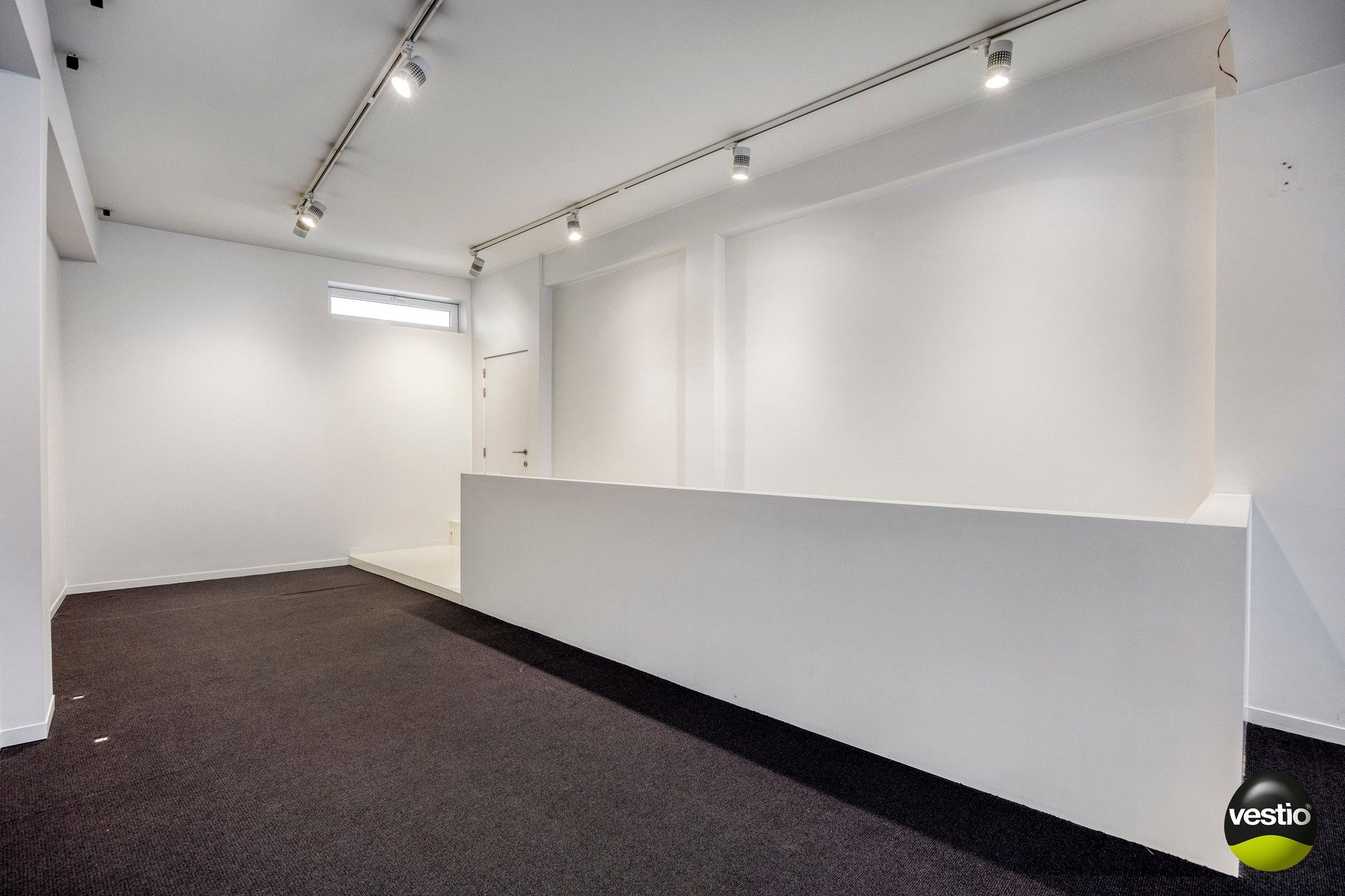 Architecturaal handelspand met bovenliggend (casco) appartement - Aldestraat 54. foto 7