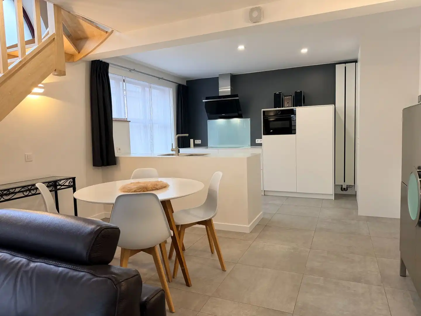 Moderne duplex met twee slaapkamers foto 9