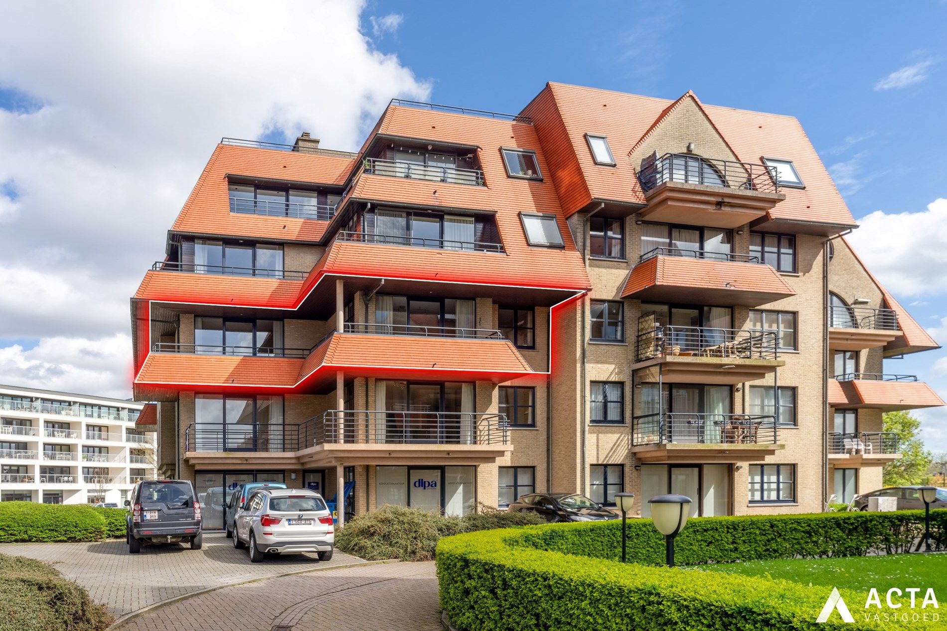 Instapklaar hoek-appartement met twee slaapkamers in Mariakerke foto 1