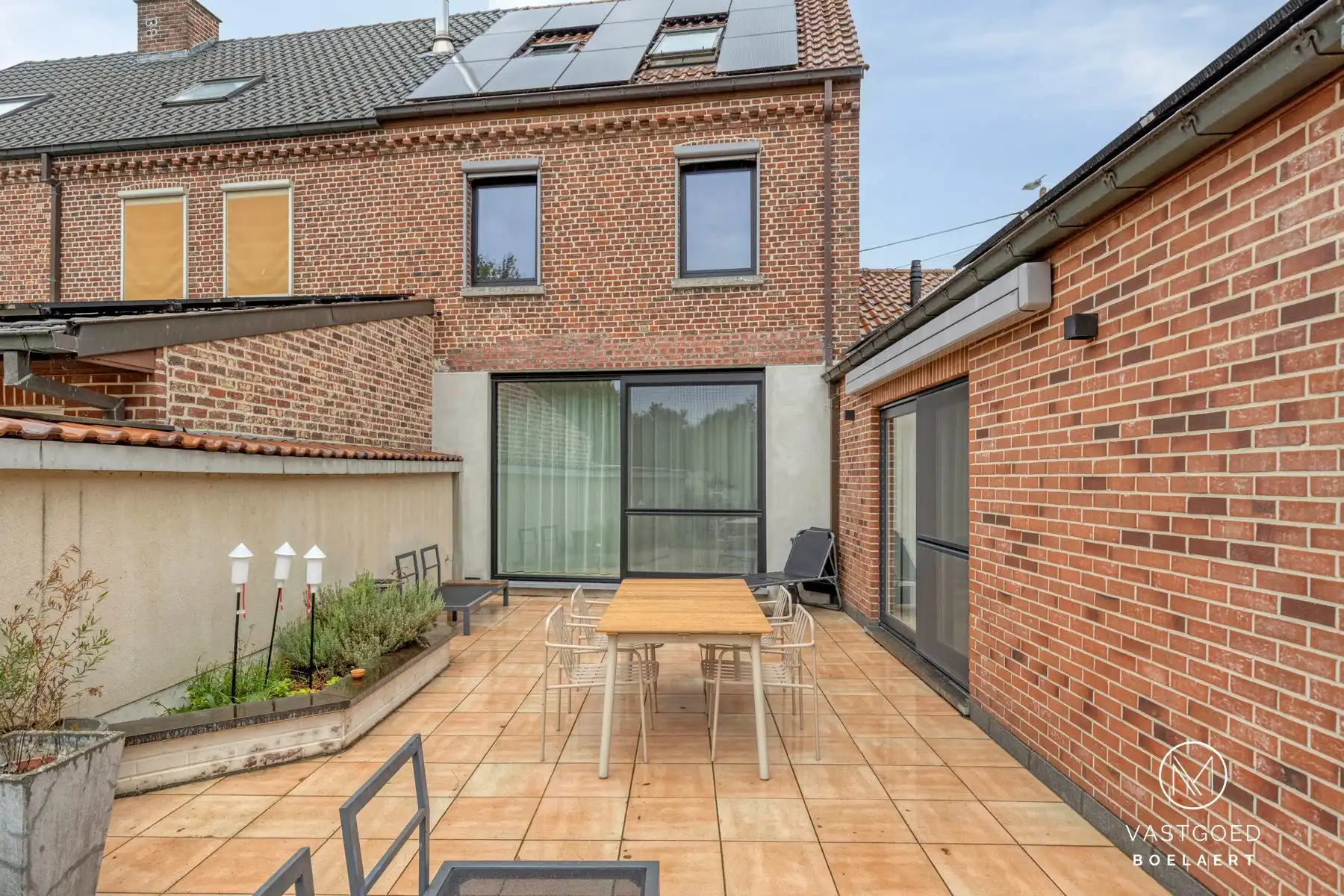 Volledig gerenoveerde woning met idyllische tuin en polyvalent bijgebouw in Aspelare foto 32