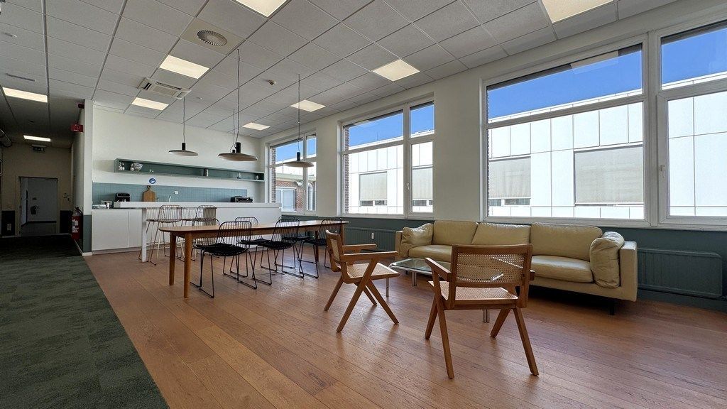 Mooi instapklaar kantoor te huur in Ceka Center Antwerpen foto 7