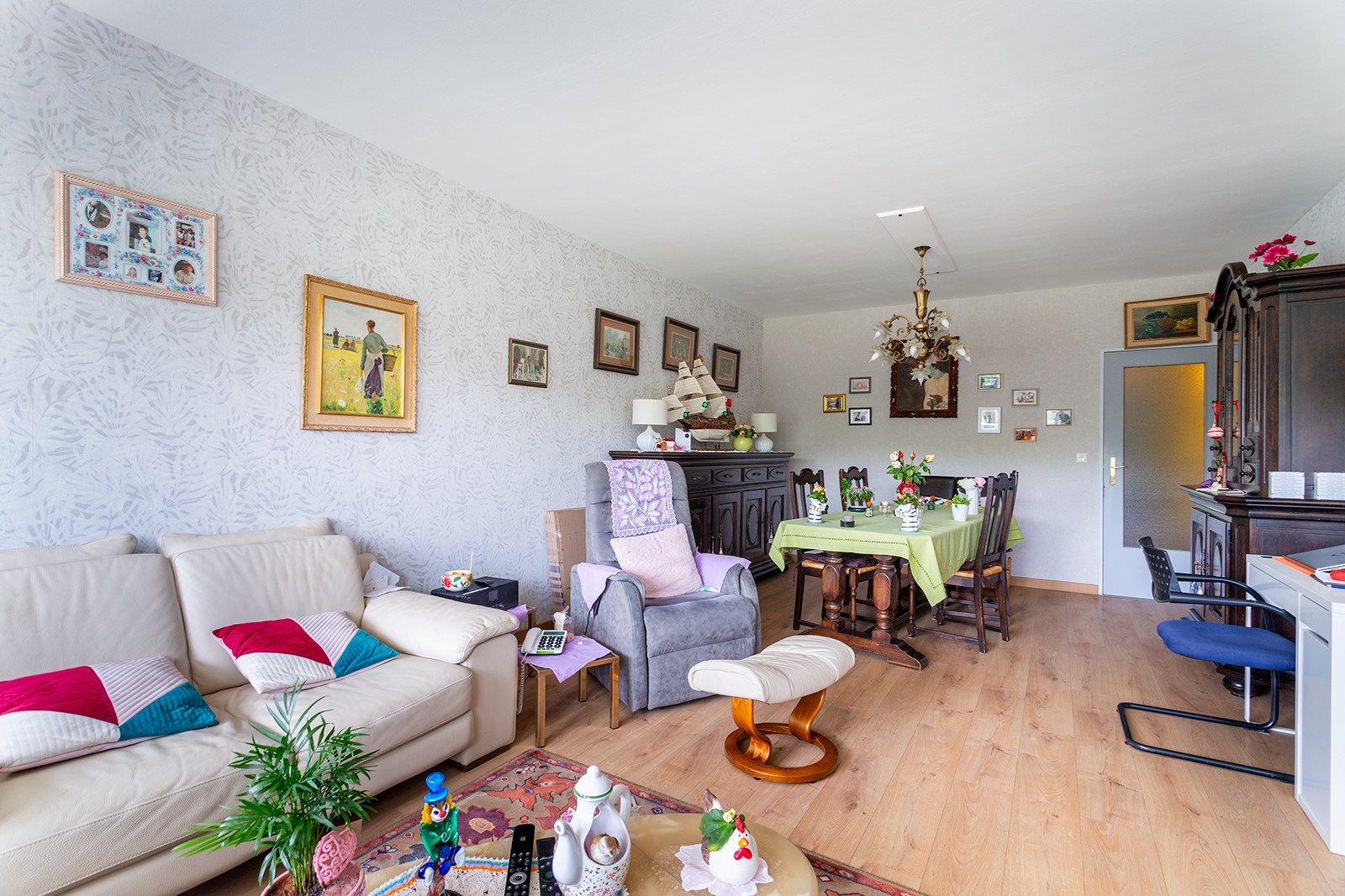 Vernieuwd appartement op de 2de verdieping foto 3