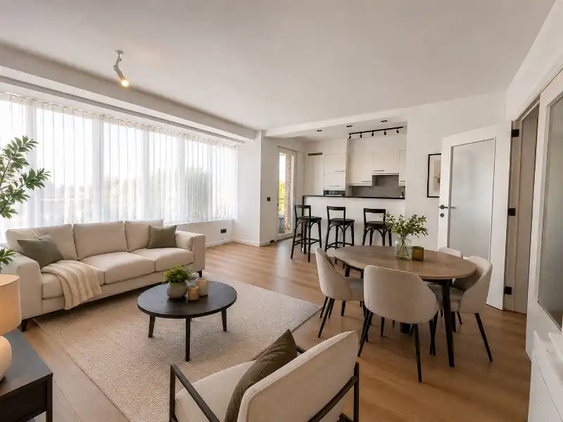 Residentieel gelegen, instapklaar appartement met 2 slaapkamers, terras, kelder en ruime Garage (energielabel B...) foto 2