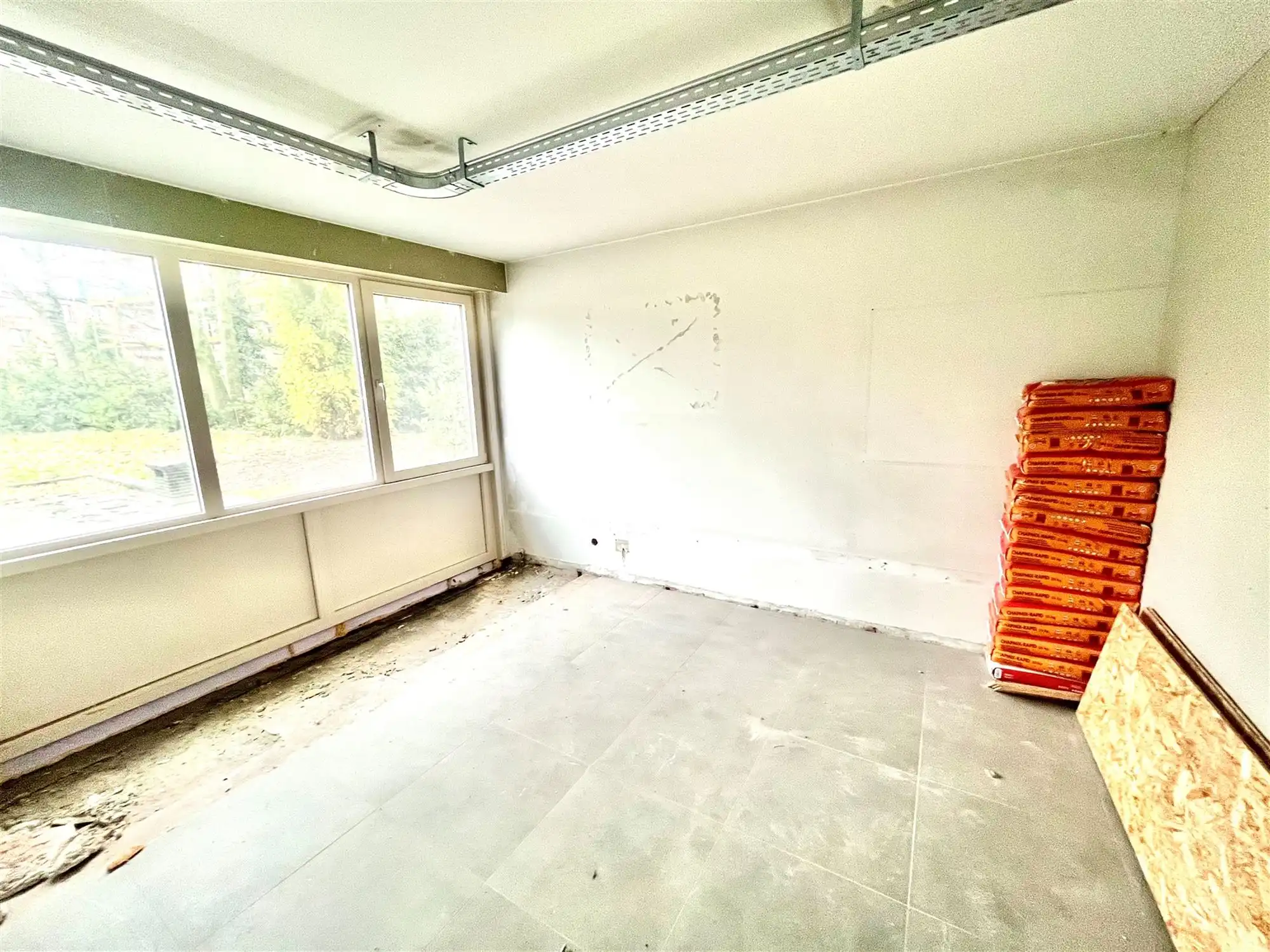 Casco commerciële ruimte + optioneel 2 garages aan meerprijs. foto 8