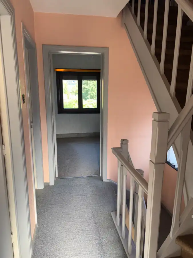 drie slaapkamer ééngezinswoning met garage en tuin foto 23