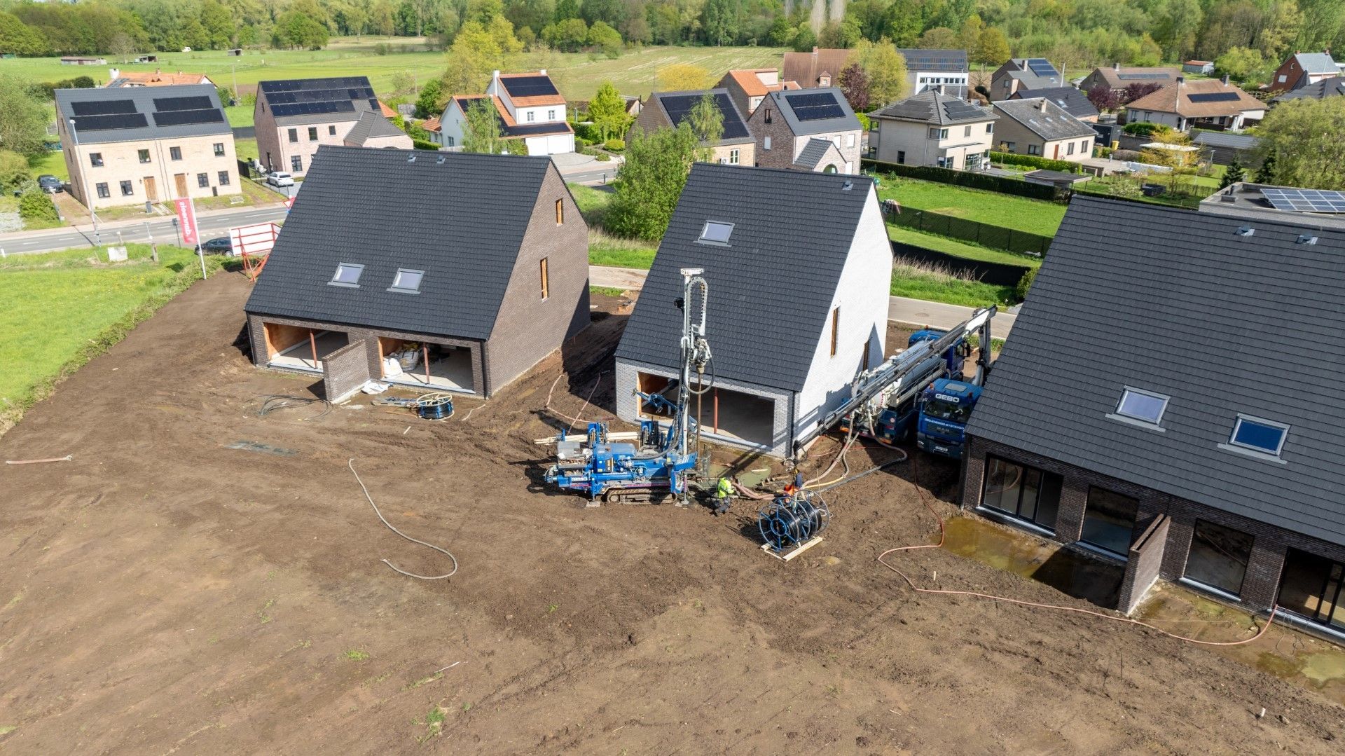 Energiezuinige halfopen bebouwing met prachtig zicht foto 9