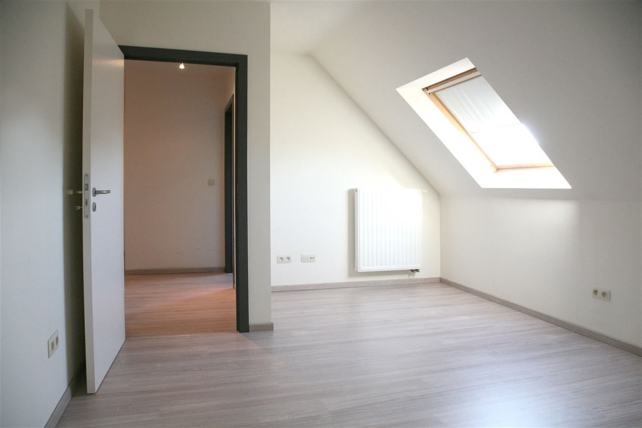 Duplex met 2 slpk., groot terras en twee autostplts  foto 20