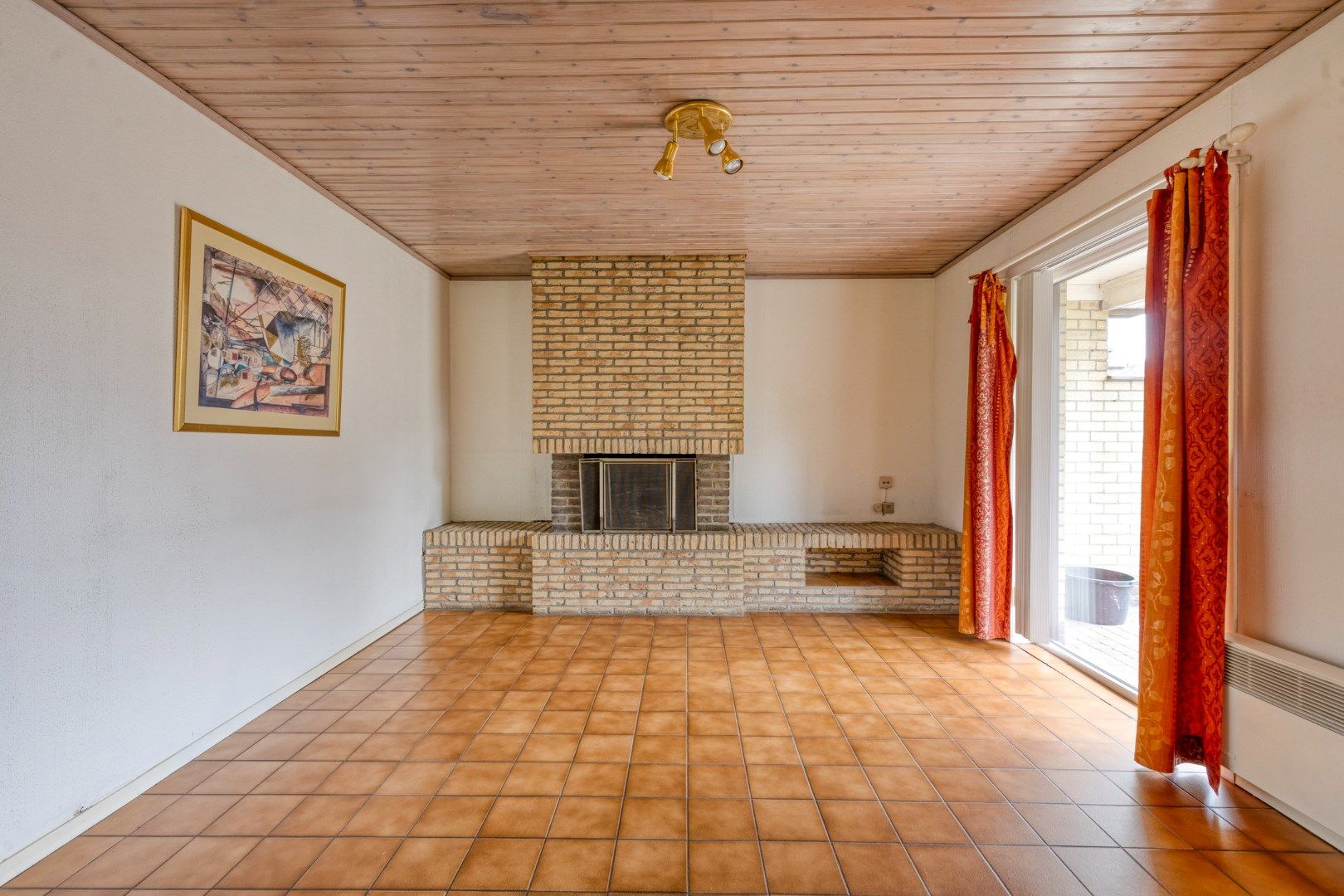 Bungalow met 3 slaapkamers en garage in rustige buurt! foto 6