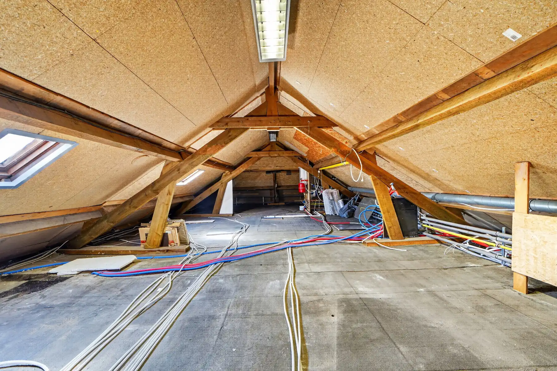Instapklare, volledig gerenoveerde woning met 3 slaapkamers in een rustige omgeving foto 16