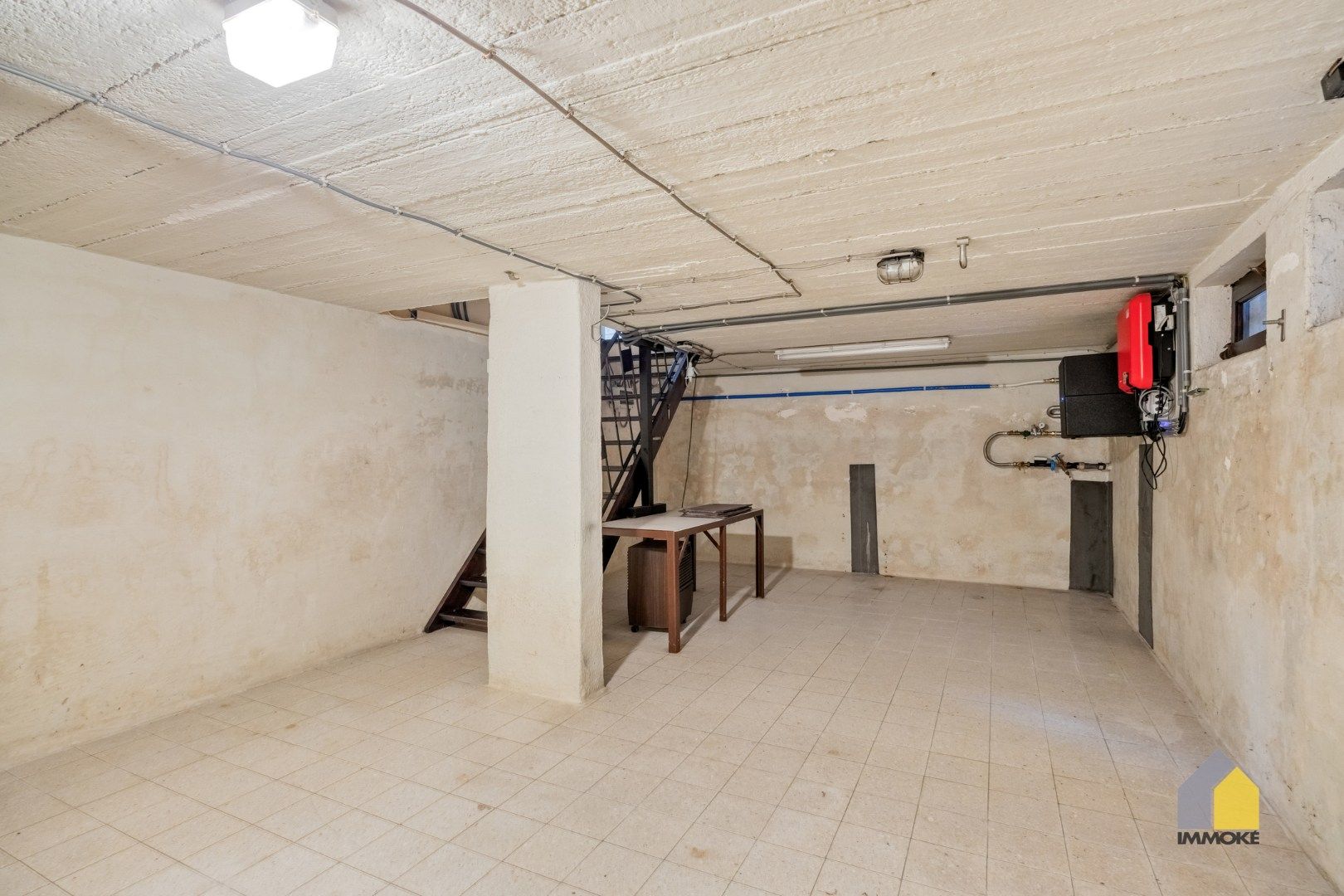 Neeroeteren: Op te frissen, vrijstaande woning op 8 a 53 ca met 5 slpks. foto 27