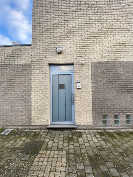 Project handelsgelijkvloers + 5 autostnpl + appartement + studio centrum Geel foto 58