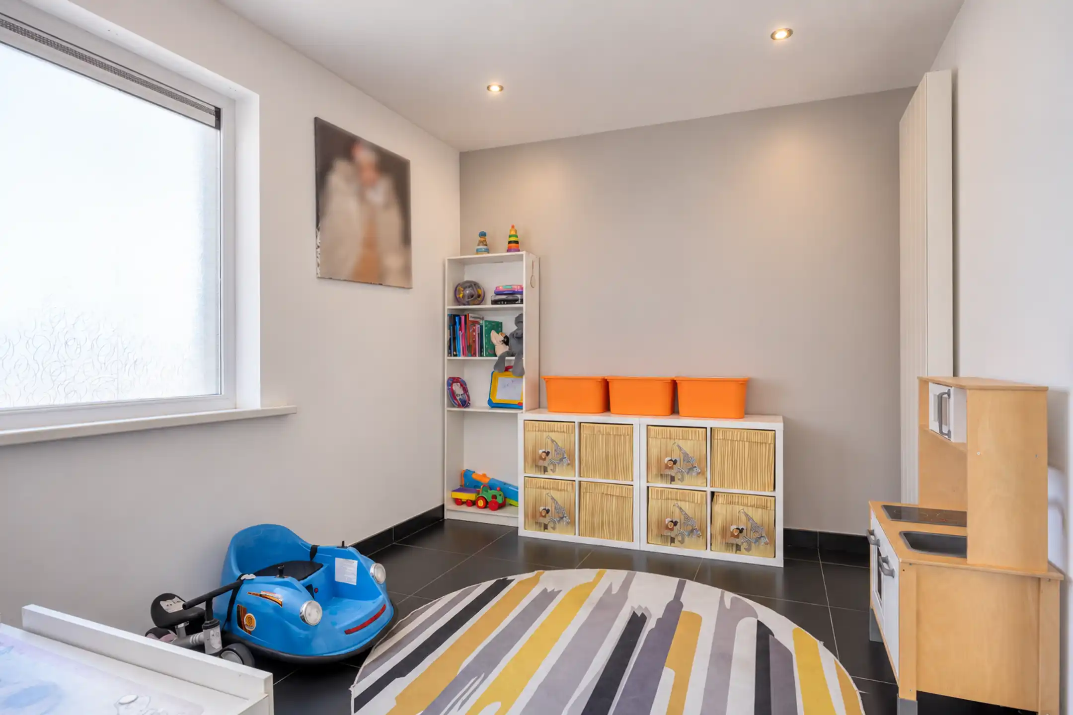 Ruime gezinswoning van 215 m² met vier à vijf slaapkamers en tuin foto 7