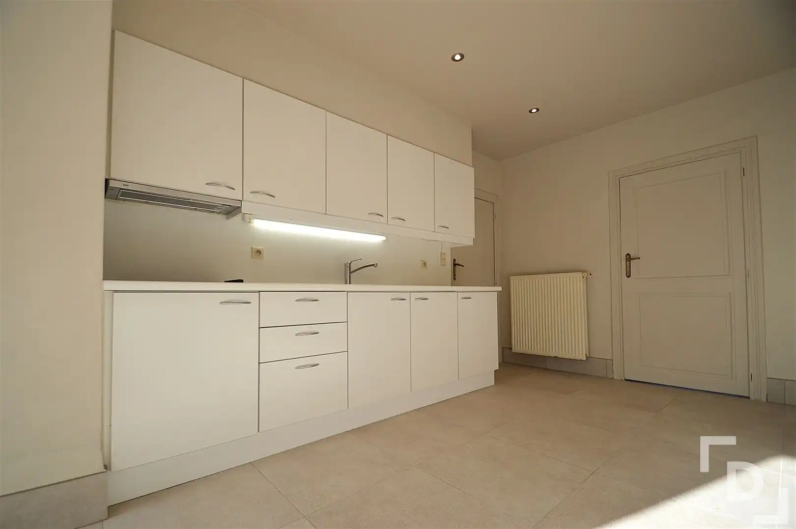 Gerenoveerde en ruime gezinswoning te huur in Zillebeke foto 3