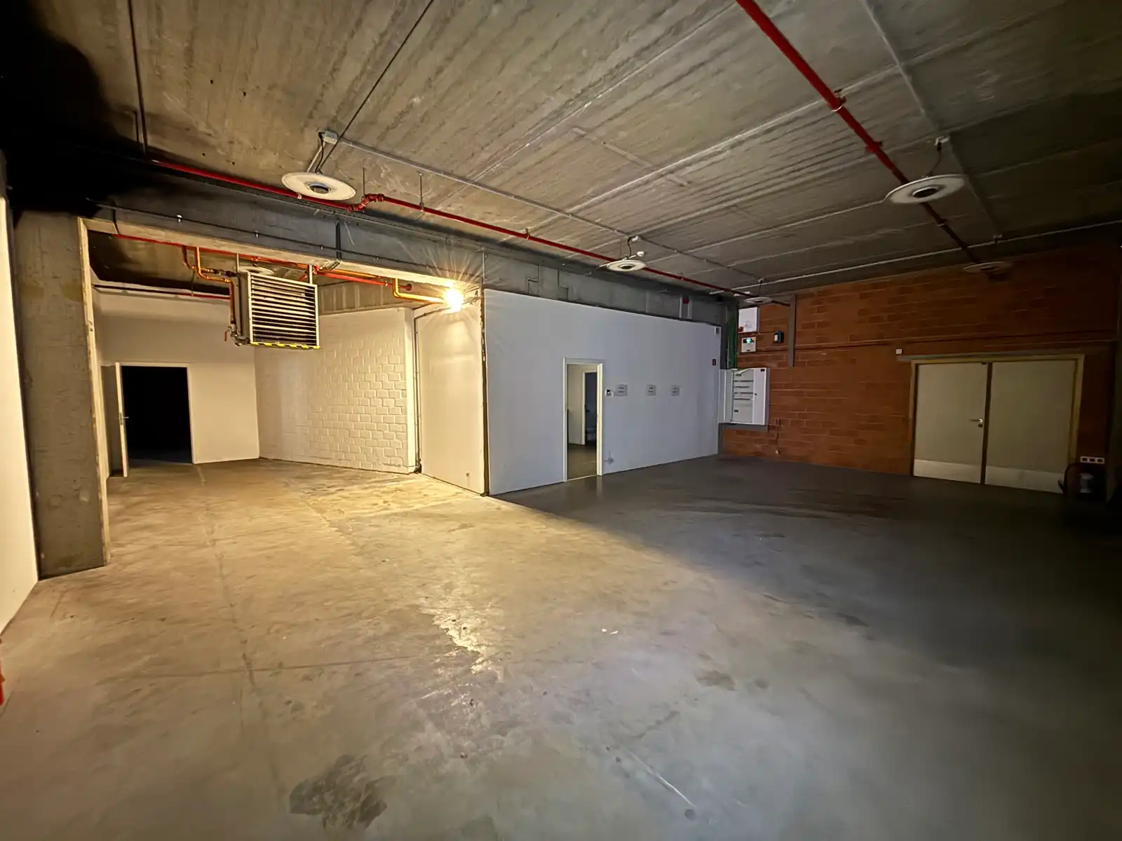 Winkelruimte +- 850 m² op toplocatie Kortrijksesteenweg foto 6