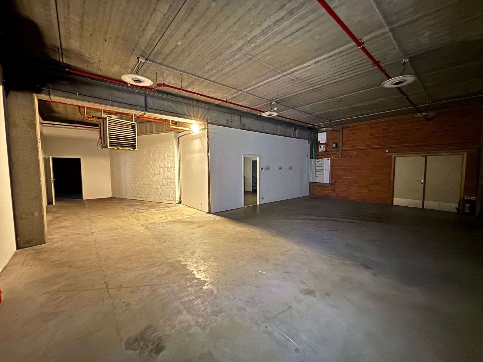 Winkelruimte +- 850 m² op toplocatie Kortrijksesteenweg foto 6