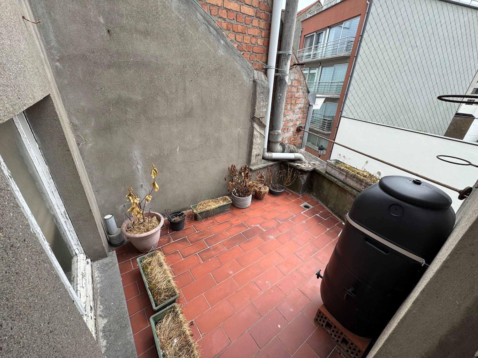 Te renoveren twee woonst te koop gelegen te Oostende. foto 13