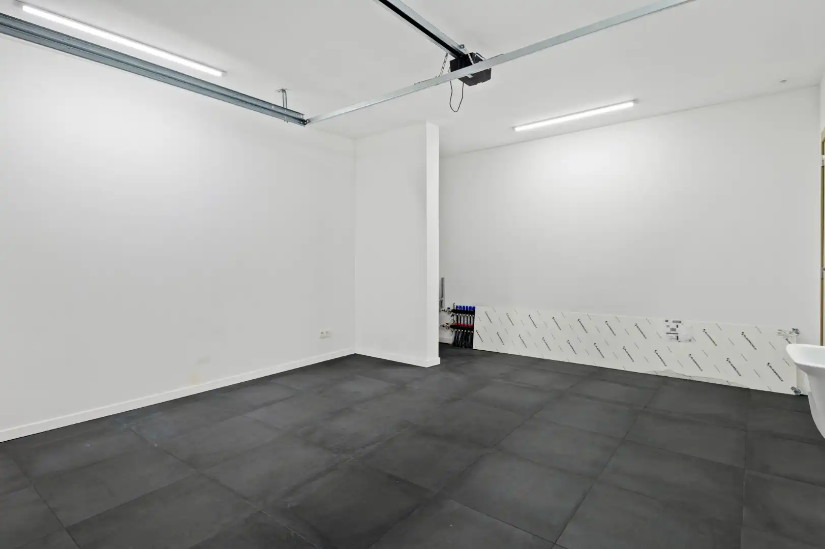 Stijlvol en  hoogwaardig vernieuwde woning met EPC A in het centrum van Kapellen foto 18