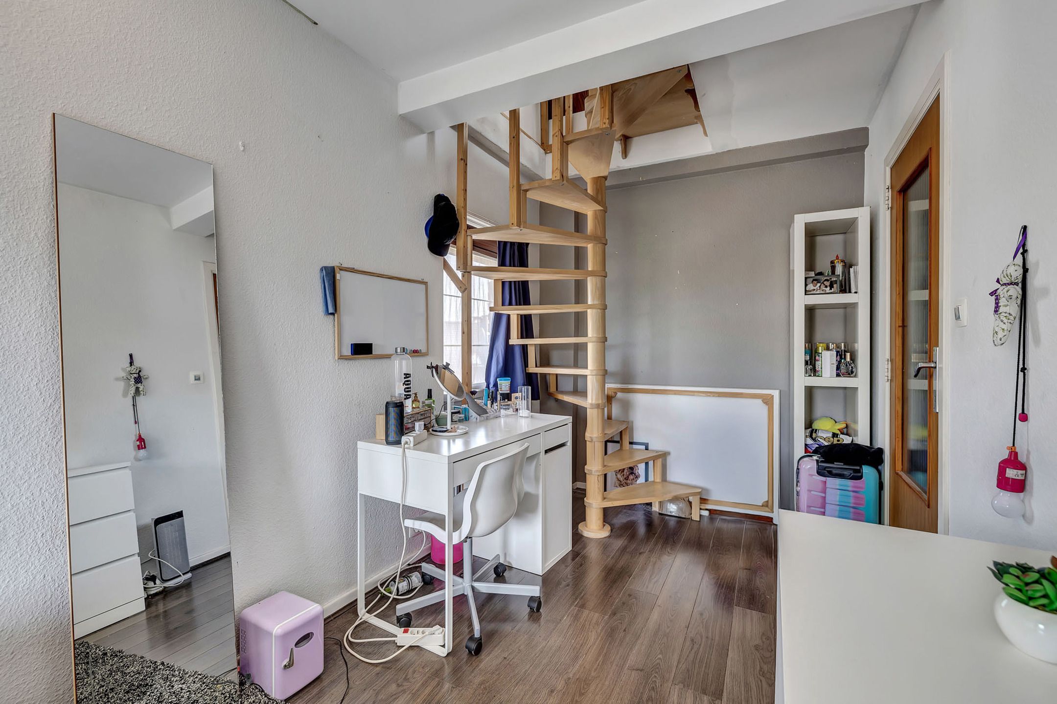 Prachtige woning 5 slaapkamers met uitstekende mobiliteitscore foto 17