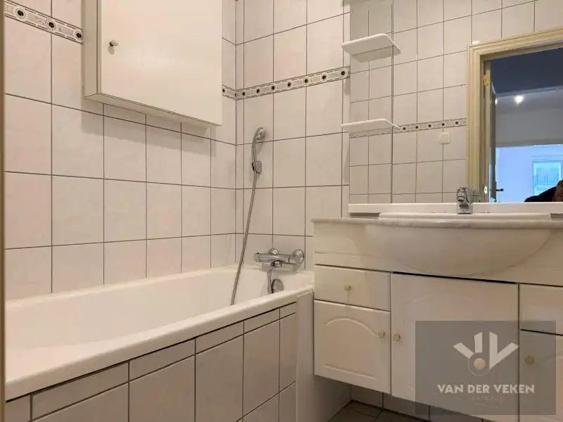 Centraal gelegen 2 slaapkamer appartement foto 7