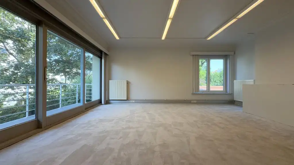 Charmant instapklaar kantoor te huur aan De Sterre in Gent foto 5