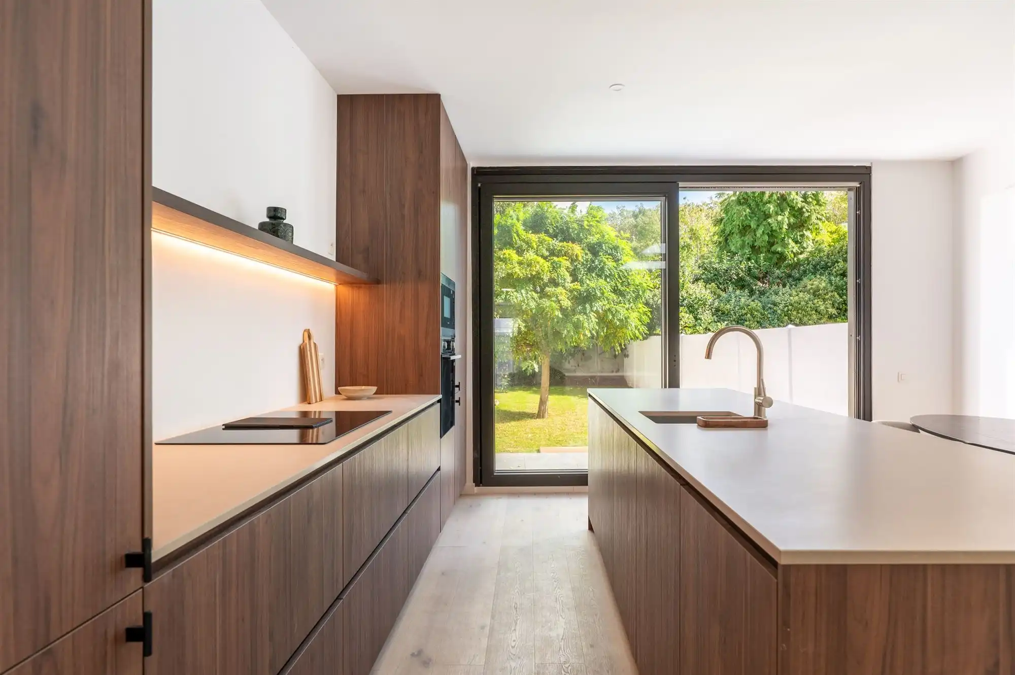 Gerenoveerde woning aan het Boelaerpark met tuin en garage foto 4