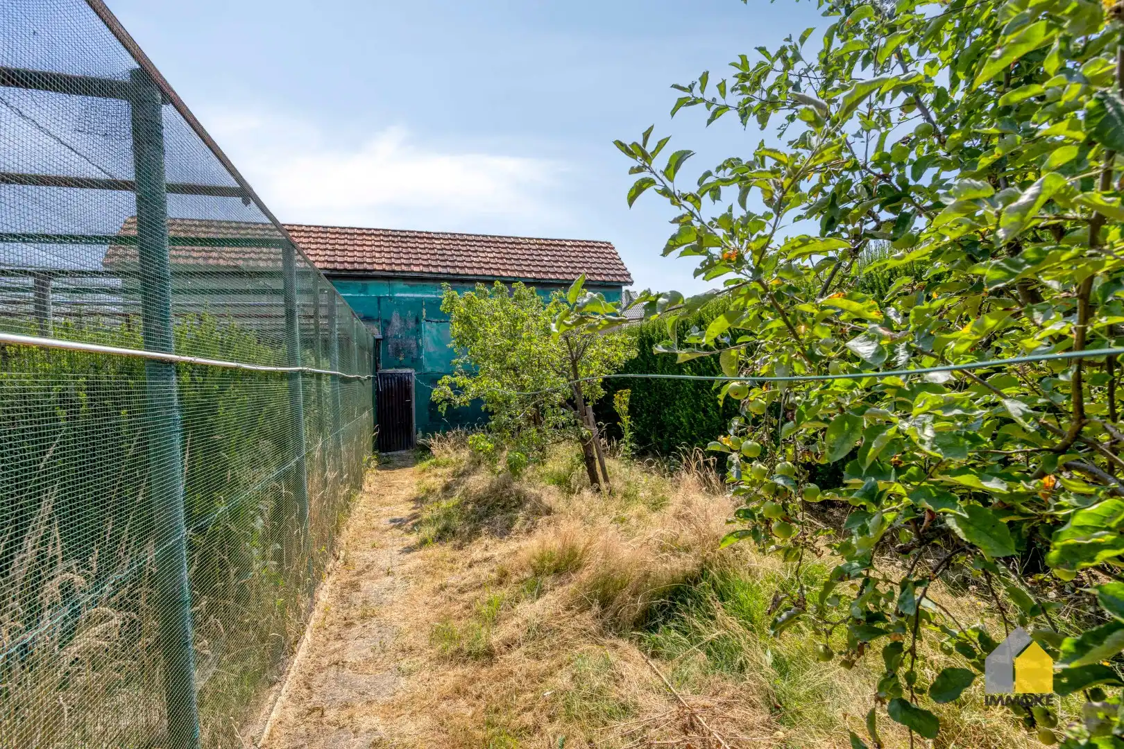 Karaktervolle, halfvrijstaande woning op 7a 31ca met aangrenzend weiland 16a 50ca. foto 31