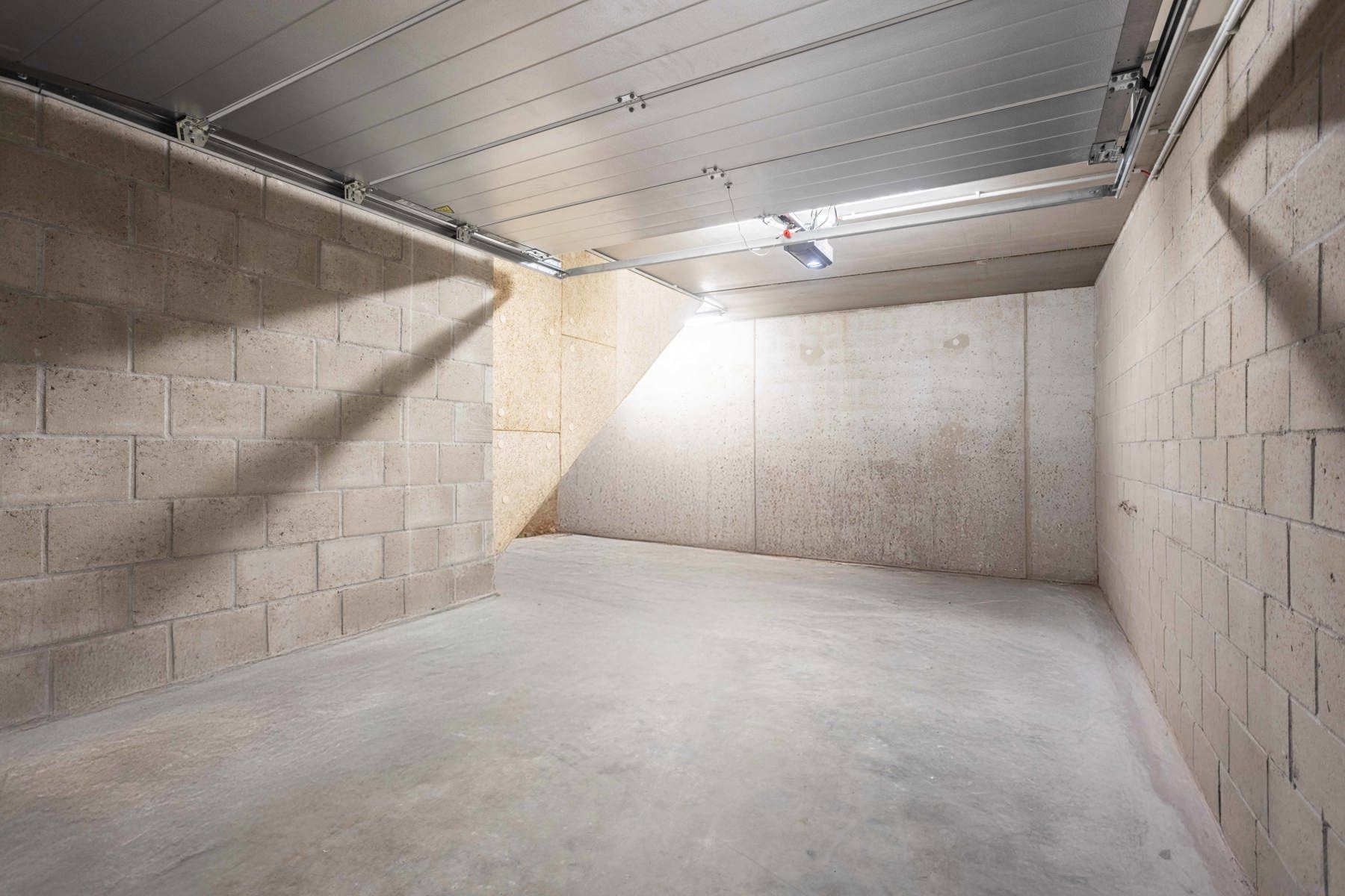 Ruim gelijkvloersappartement met hoogwaardige afwerking foto 23