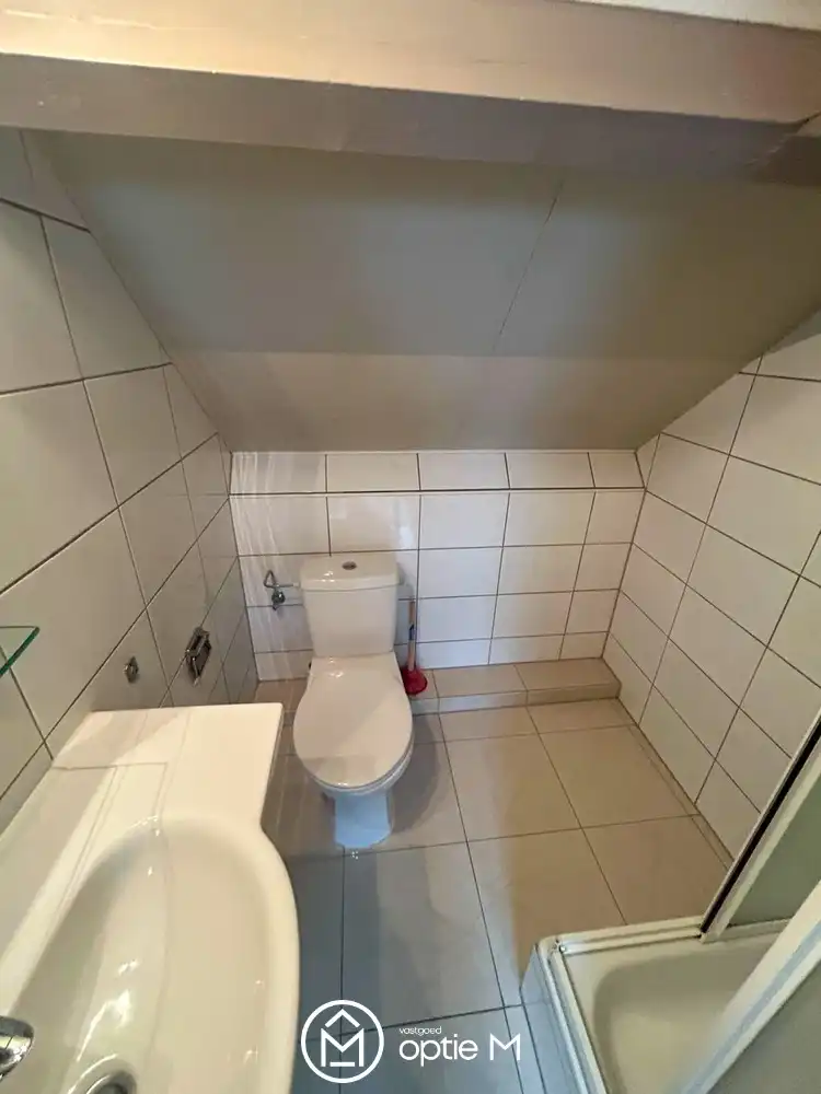 Bemeubelde duplex studio te huur in Hasselt – centrumligging met zicht op de Walputstraat foto 9