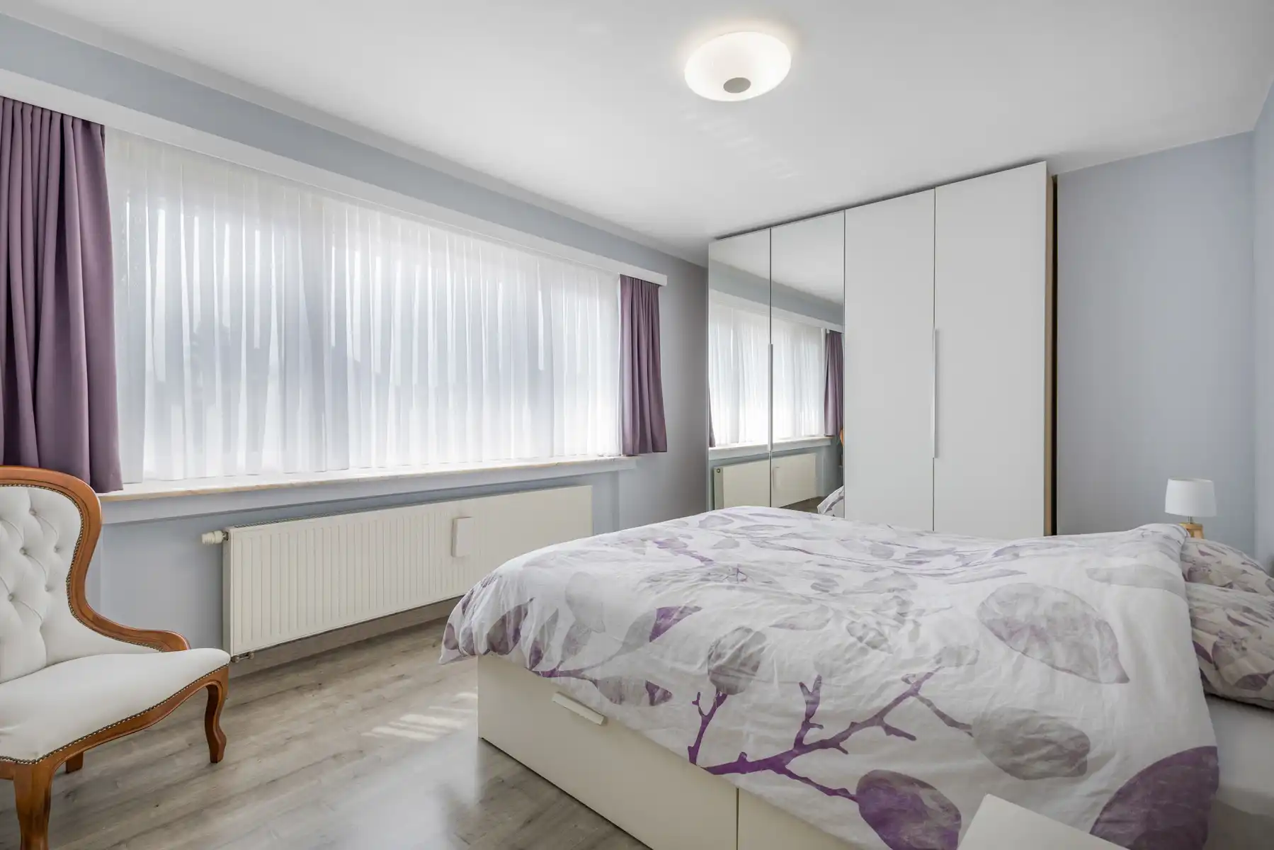 Goed gelegen woning met drie slaapkamers en garage foto 11