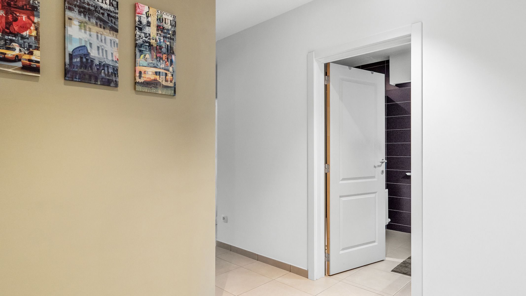 Gelijkvloers appartement met tuin en 2 autostaanplaatsen (1 ondergronds met berging en 1 bovengronds) foto 8