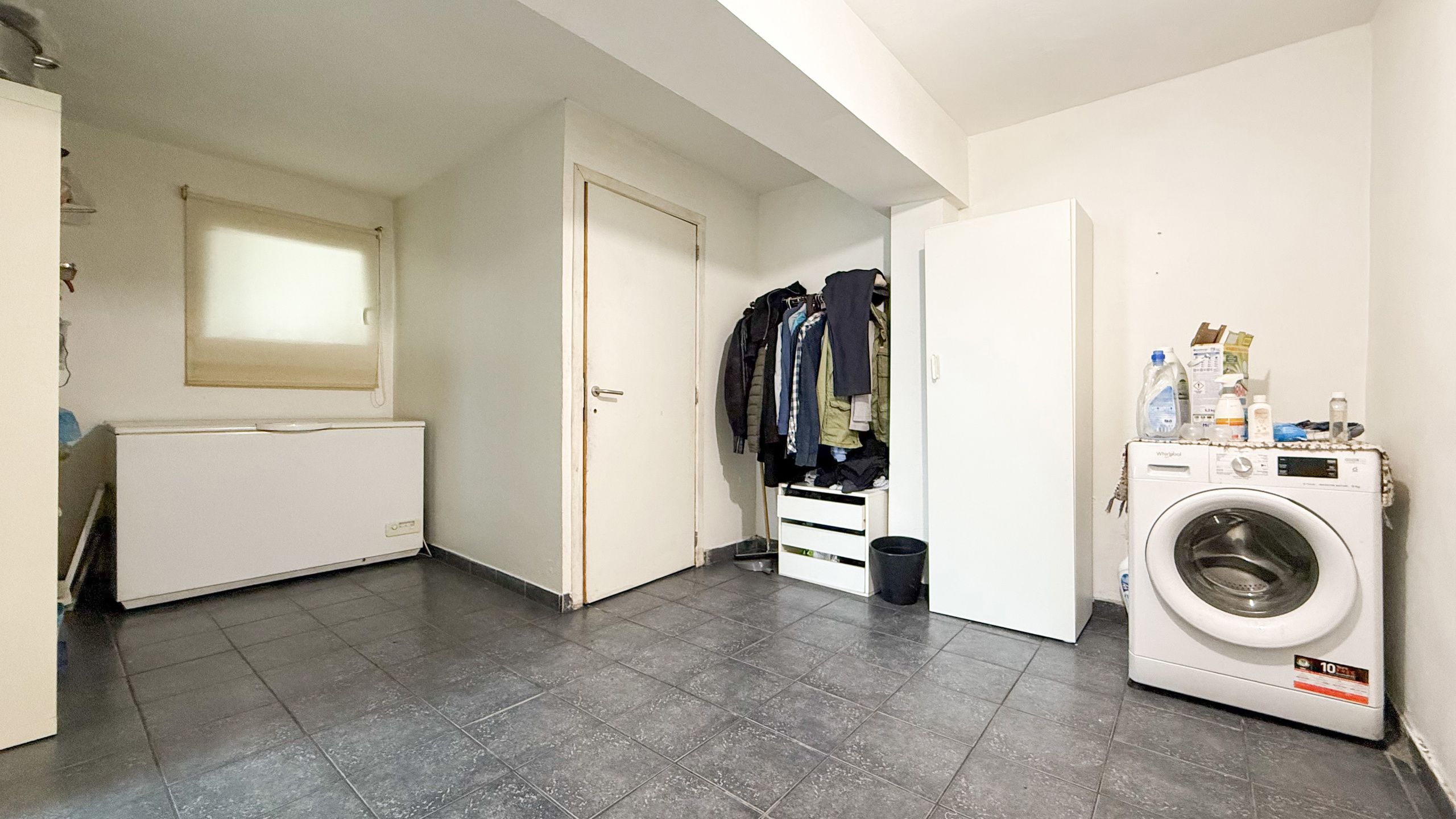 Half open gezinswoning, centraal gelegen, met 3 slaapkamers! foto 13