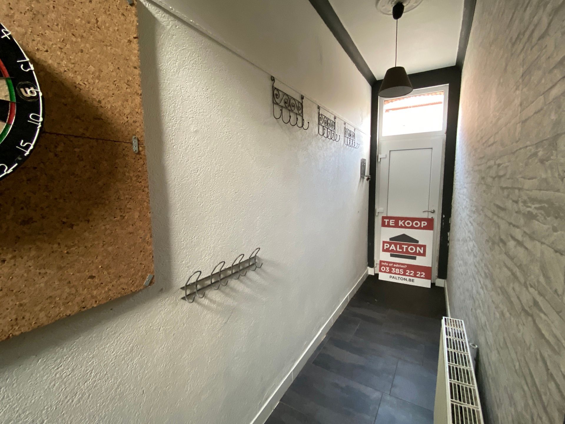 Deels te renoveren ruime HOB, 4 slaapkamers en bureel  foto 4