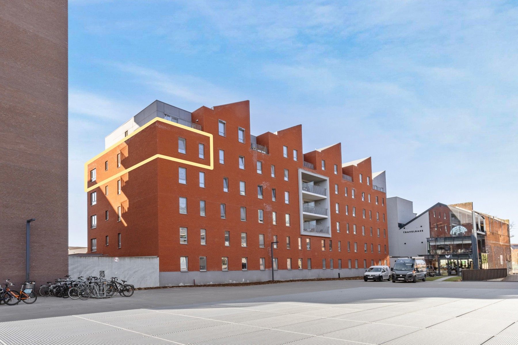 Modern & Lichtrijk 3 slk appartement in trendy  Dok Noord foto 18