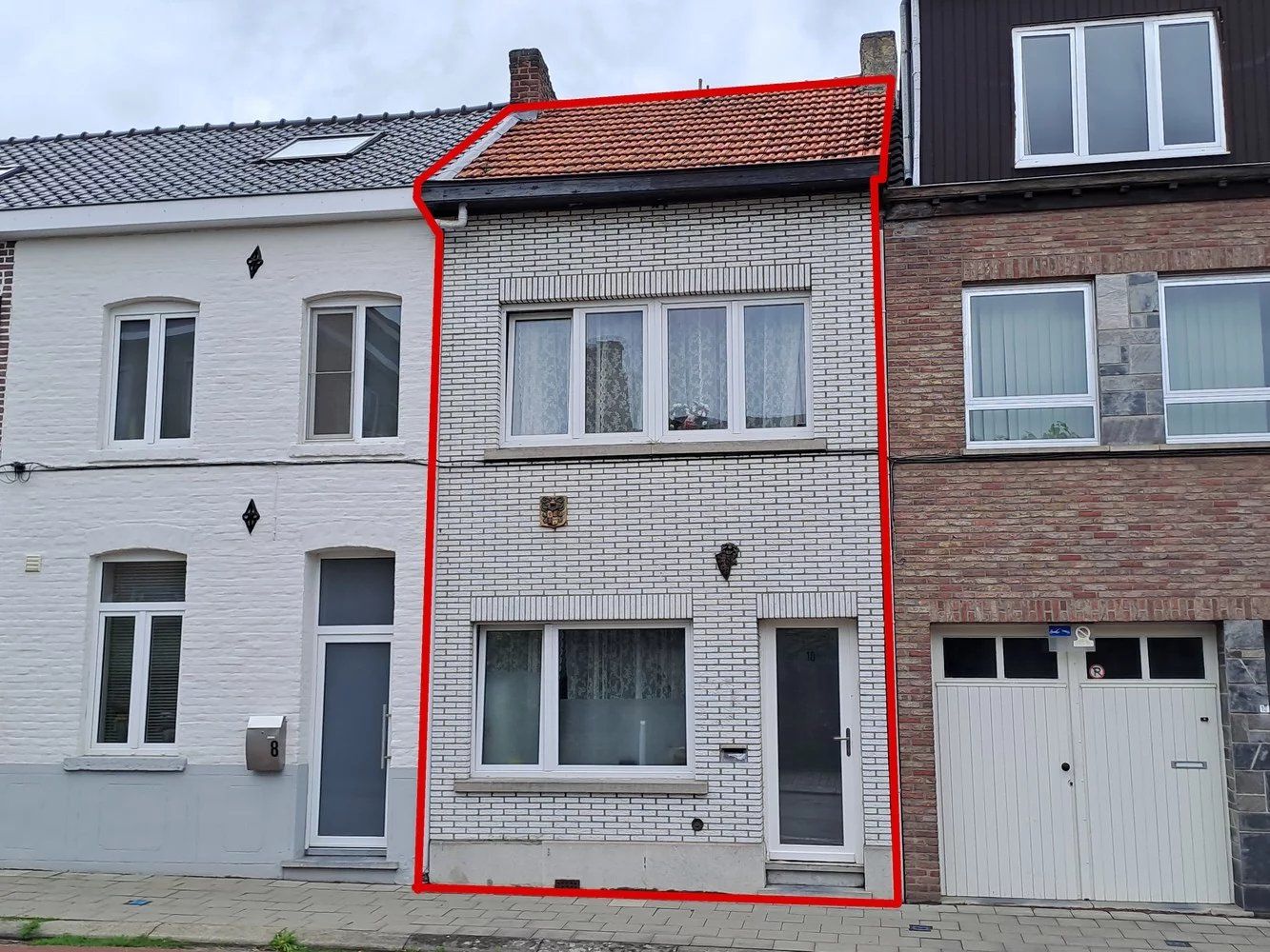 Rijwoning aan de stadsrand foto 2